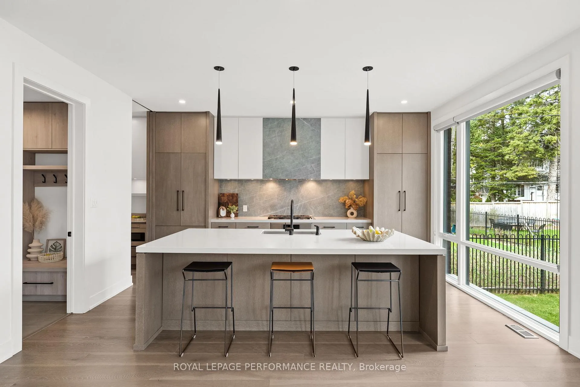 Photo 16 of 505 Windermere Avenue, Ottawa, McKellar/Highland — HOMEH