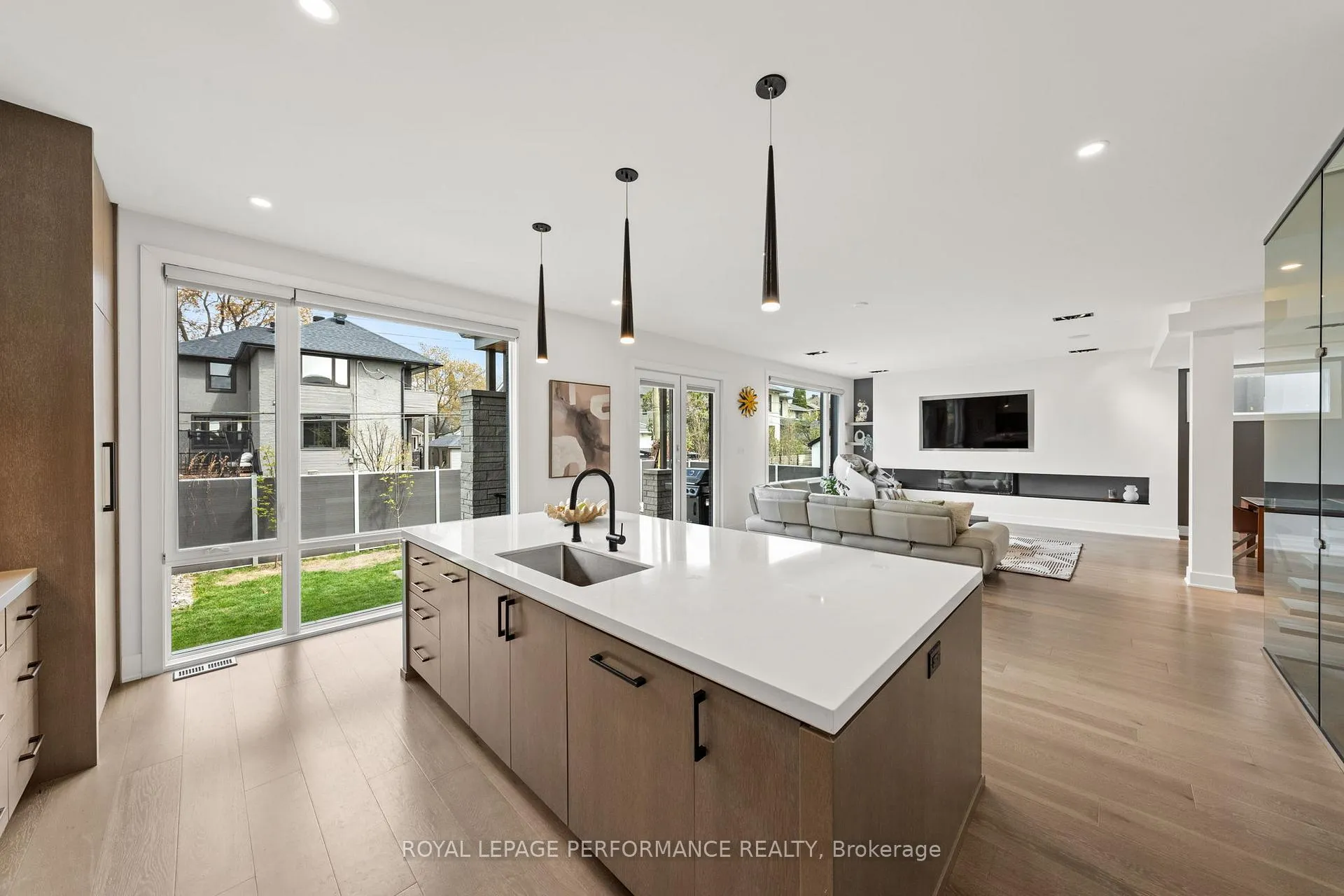 Photo 18 of 505 Windermere Avenue, Ottawa, McKellar/Highland — HOMEH