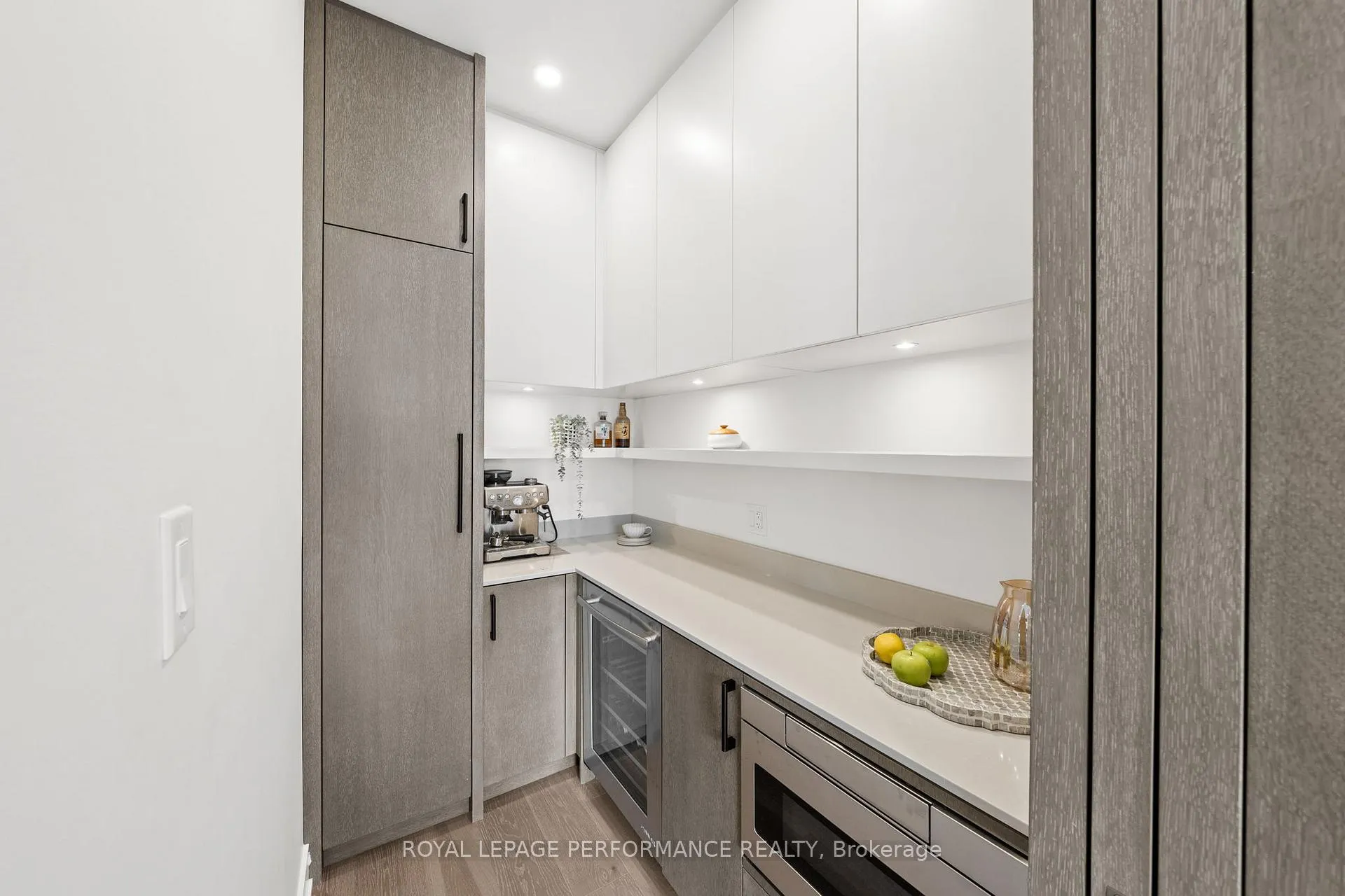 Photo 20 of 505 Windermere Avenue, Ottawa, McKellar/Highland — HOMEH
