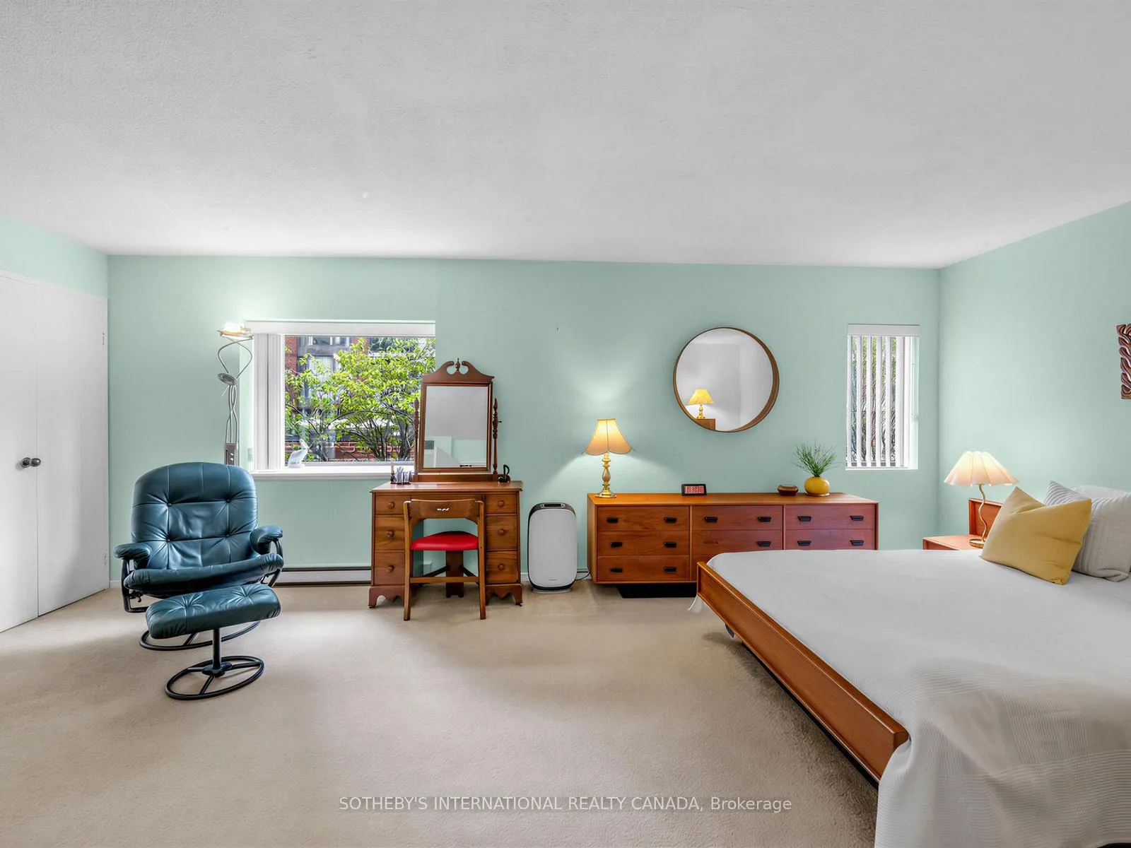 Photo 9 of Unit Th. 2, 188 Spadina Avenue, Toronto, Kensington-Chinatown — HOMEH