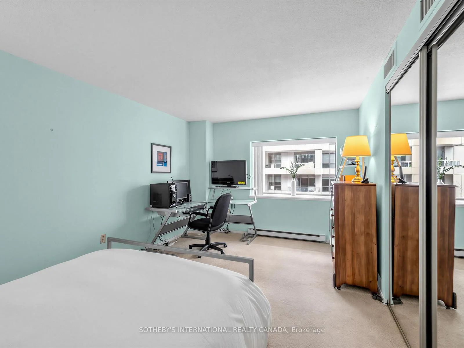 Photo 13 of Unit Th. 2, 188 Spadina Avenue, Toronto, Kensington-Chinatown — HOMEH