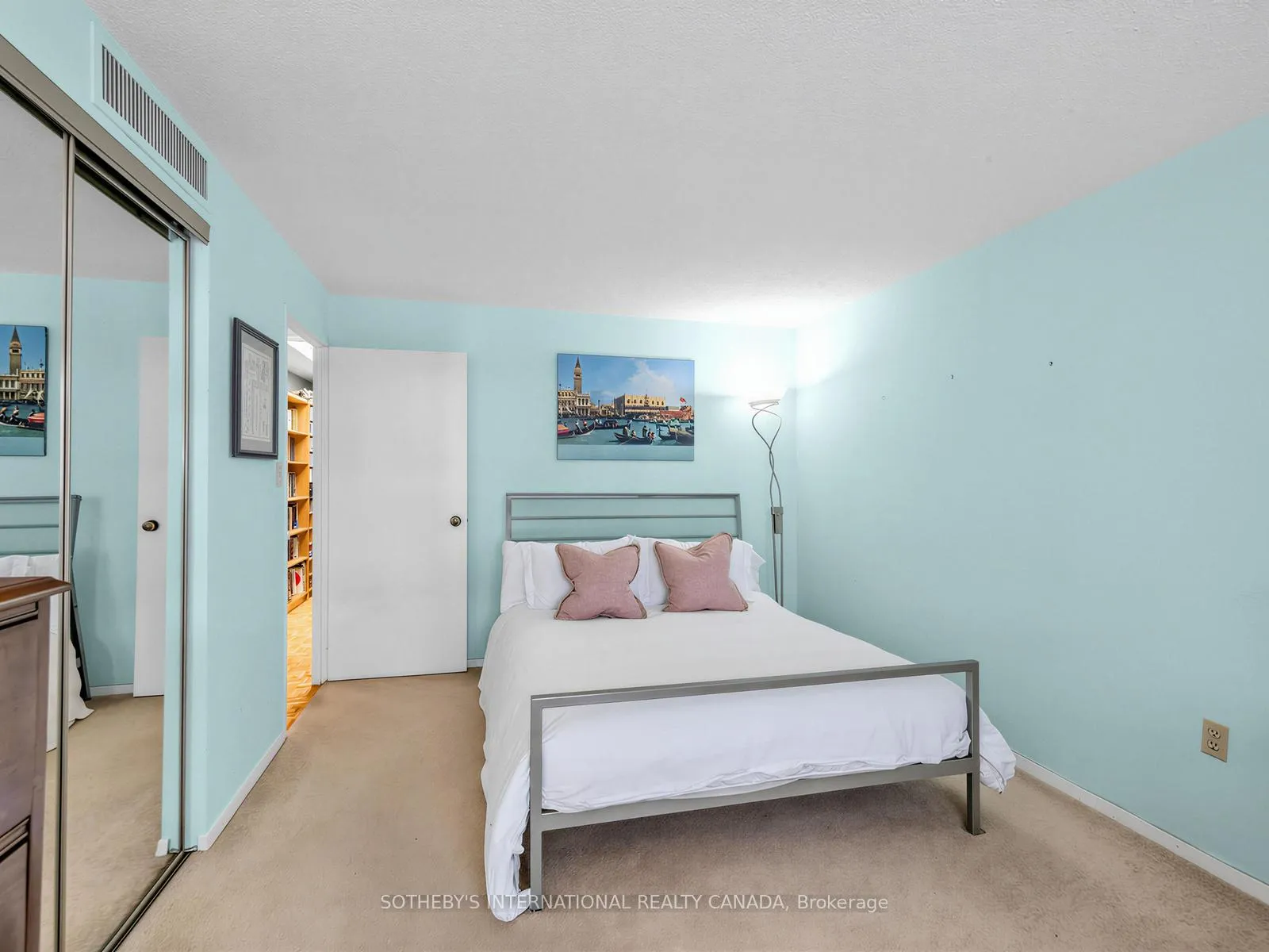 Photo 14 of Unit Th. 2, 188 Spadina Avenue, Toronto, Kensington-Chinatown — HOMEH