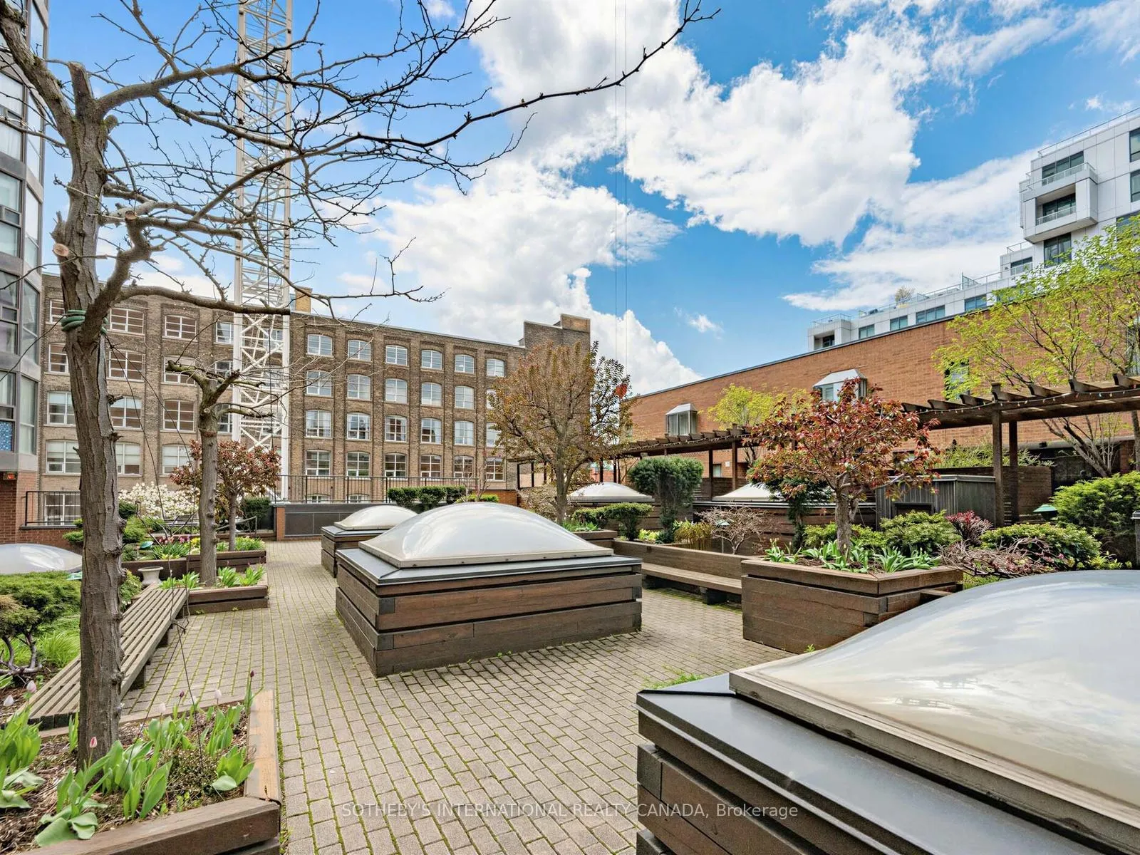 Photo 19 of Unit Th. 2, 188 Spadina Avenue, Toronto, Kensington-Chinatown — HOMEH