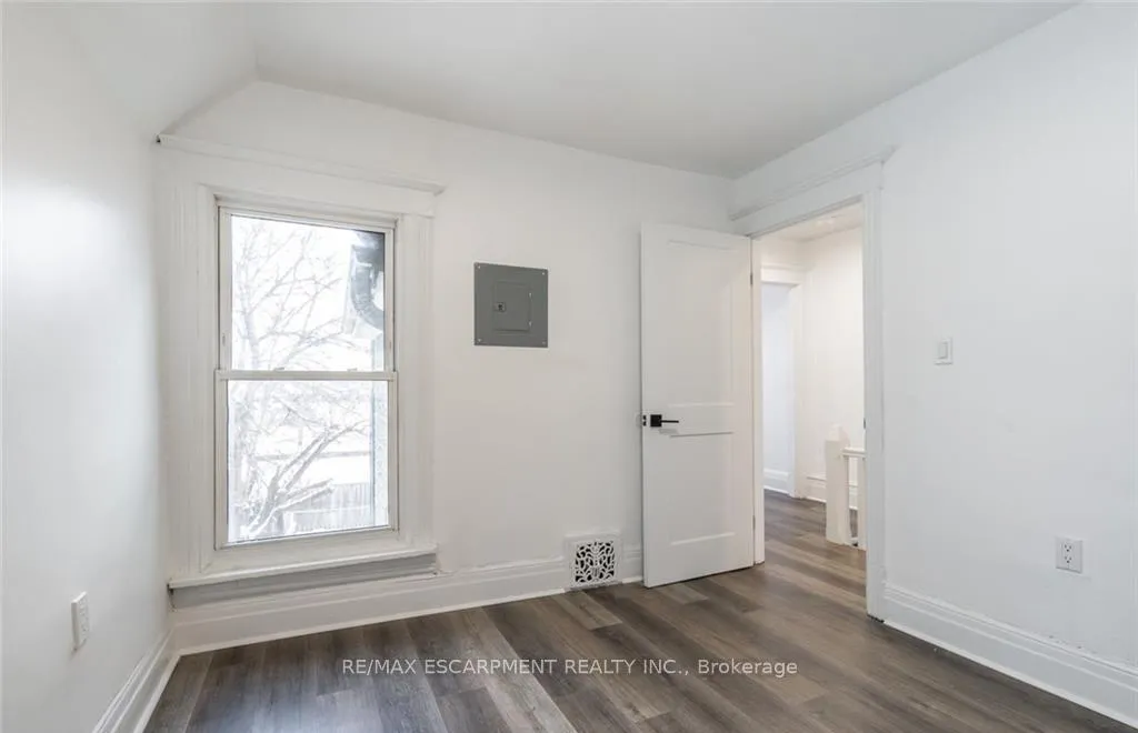 Photo 5 of Unit 2, 198 Sherman Avenue N, Hamilton, Stipley — HOMEH