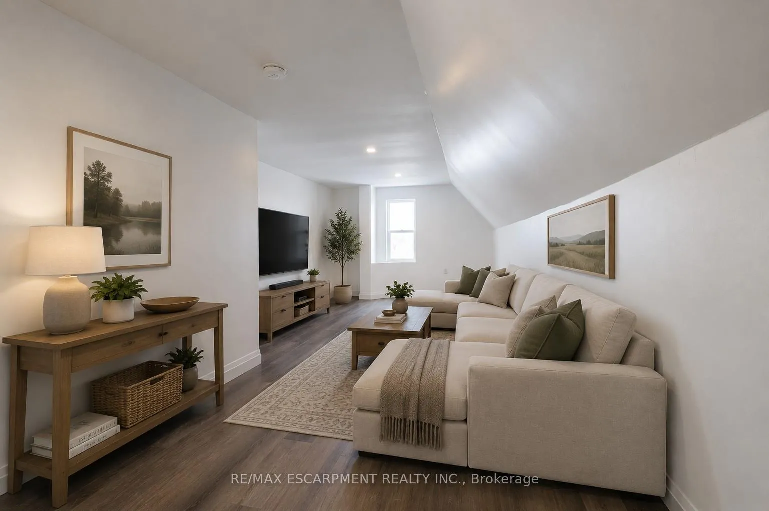 Photo 9 of Unit 2, 198 Sherman Avenue N, Hamilton, Stipley — HOMEH