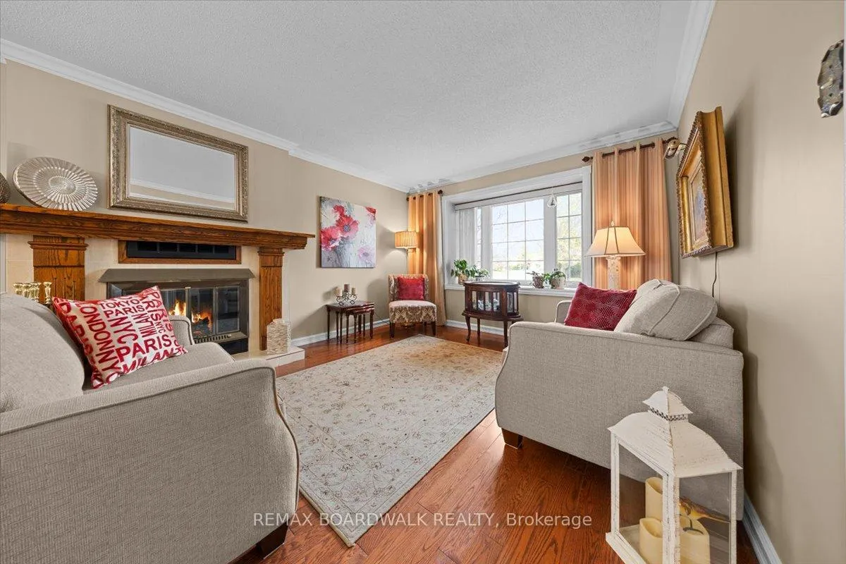 Photo 5 of 280 Park Grove Drive, Ottawa, Queenswood Heights South — HOMEH