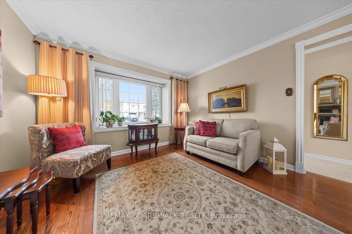 Photo 6 of 280 Park Grove Drive, Ottawa, Queenswood Heights South — HOMEH