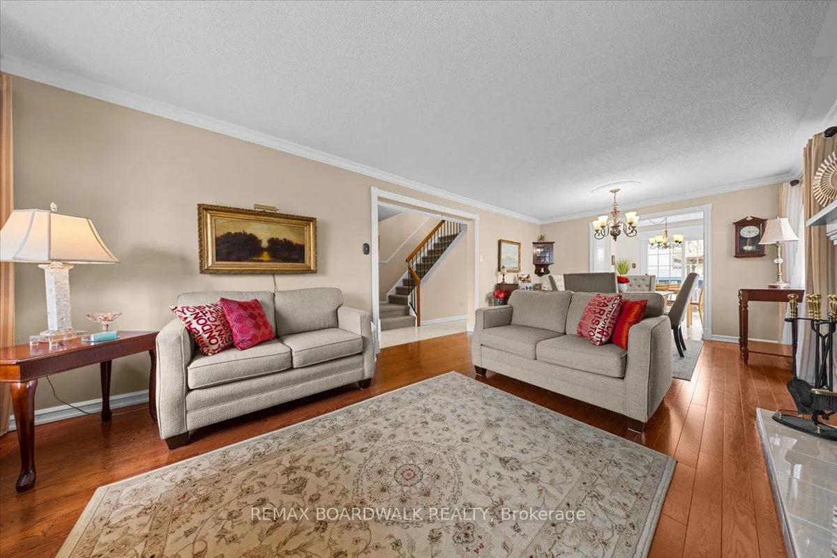 Photo 7 of 280 Park Grove Drive, Ottawa, Queenswood Heights South — HOMEH