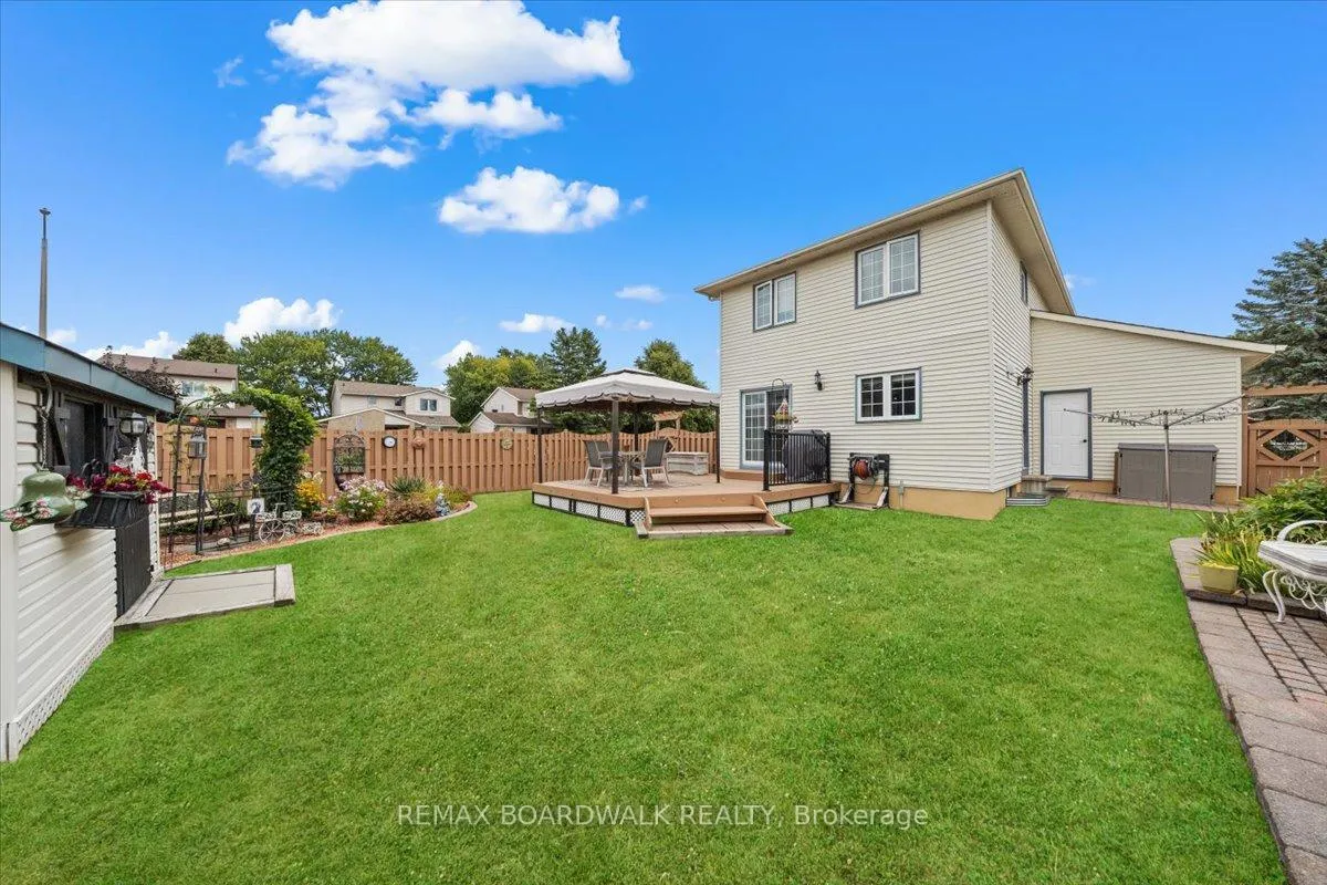 Photo 45 of 280 Park Grove Drive, Ottawa, Queenswood Heights South — HOMEH