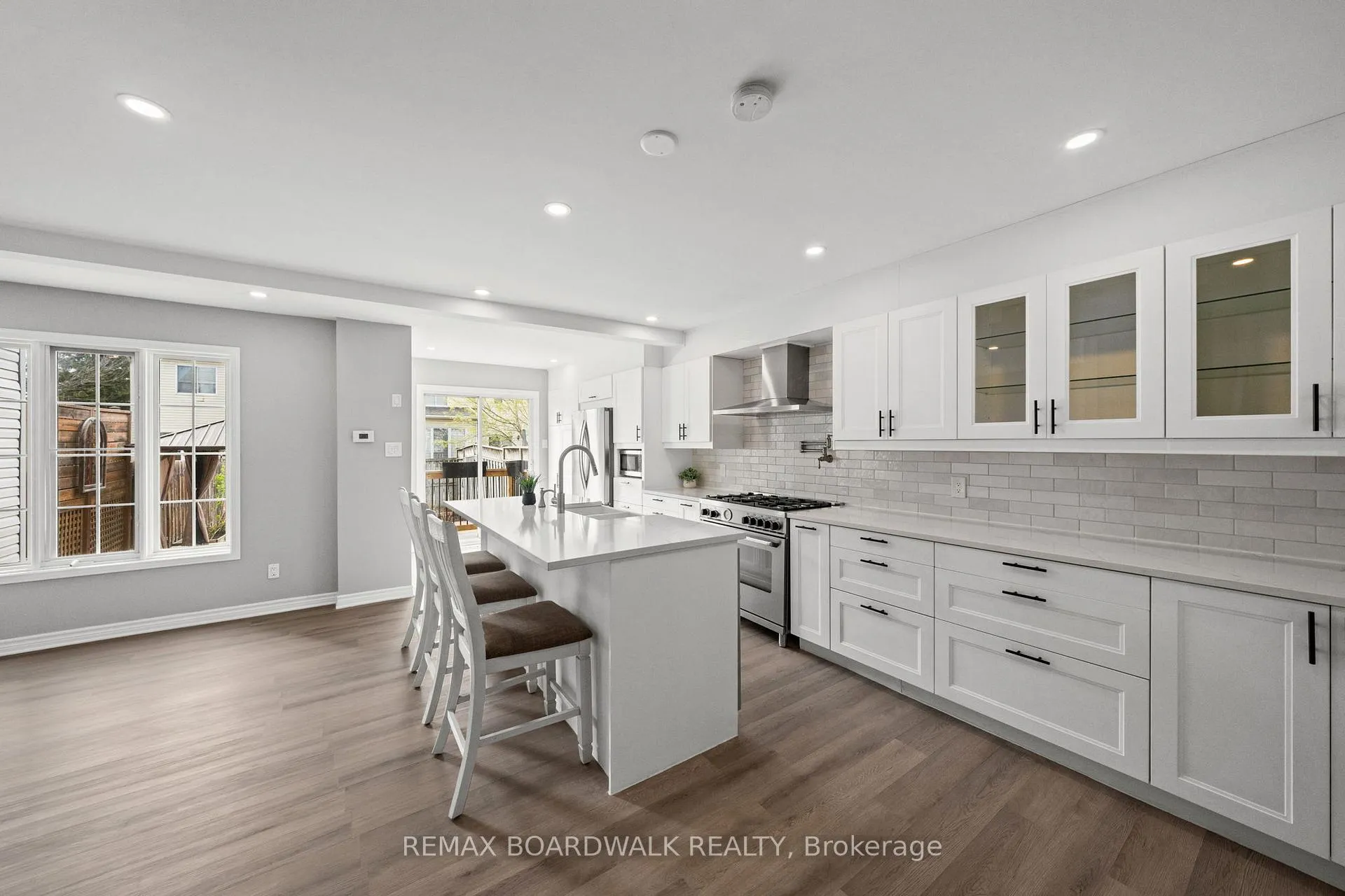 Photo 3 of 92 Kincardine Drive, Ottawa, Kanata - Glencairn/Hazeldean — HOMEH