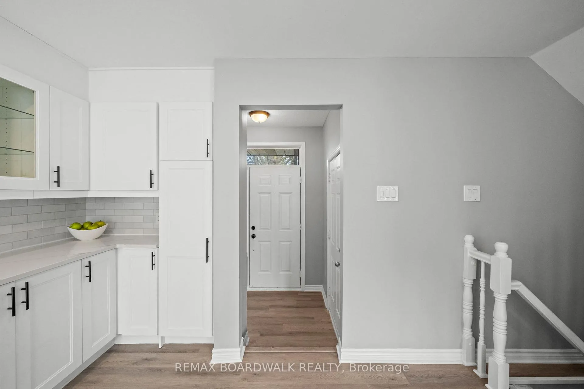 Photo 4 of 92 Kincardine Drive, Ottawa, Kanata - Glencairn/Hazeldean — HOMEH