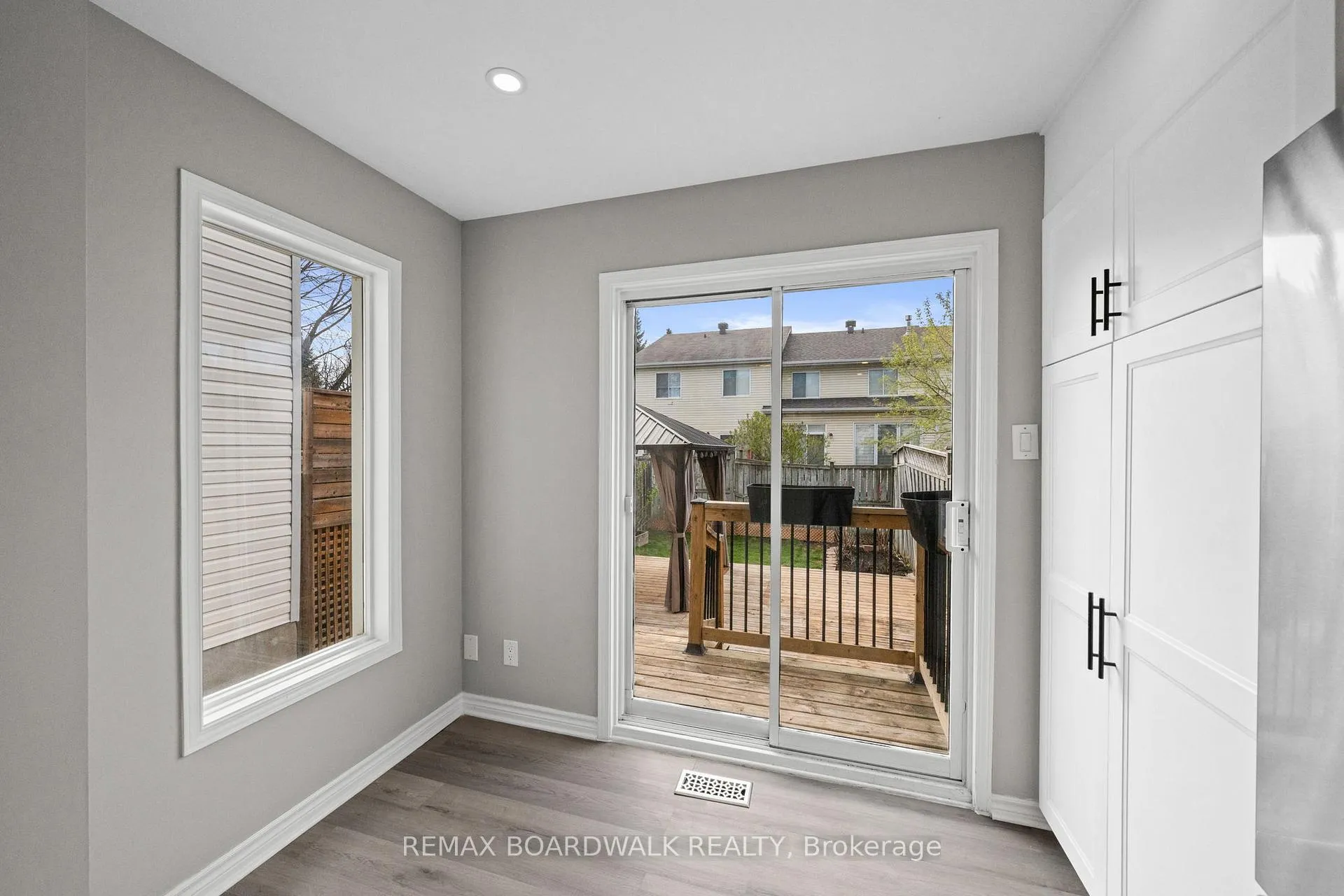 Photo 8 of 92 Kincardine Drive, Ottawa, Kanata - Glencairn/Hazeldean — HOMEH