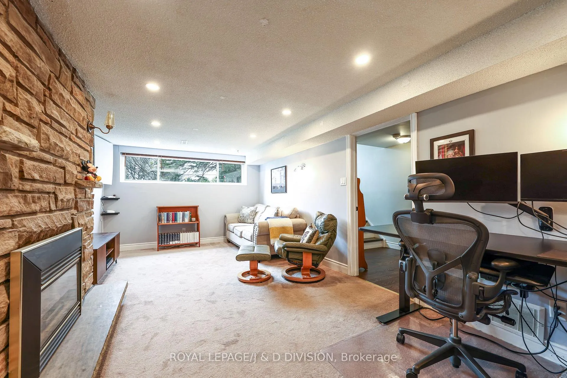Photo 20 of 57 Alexander Road, Newmarket, Gorham-College Manor — HOMEH