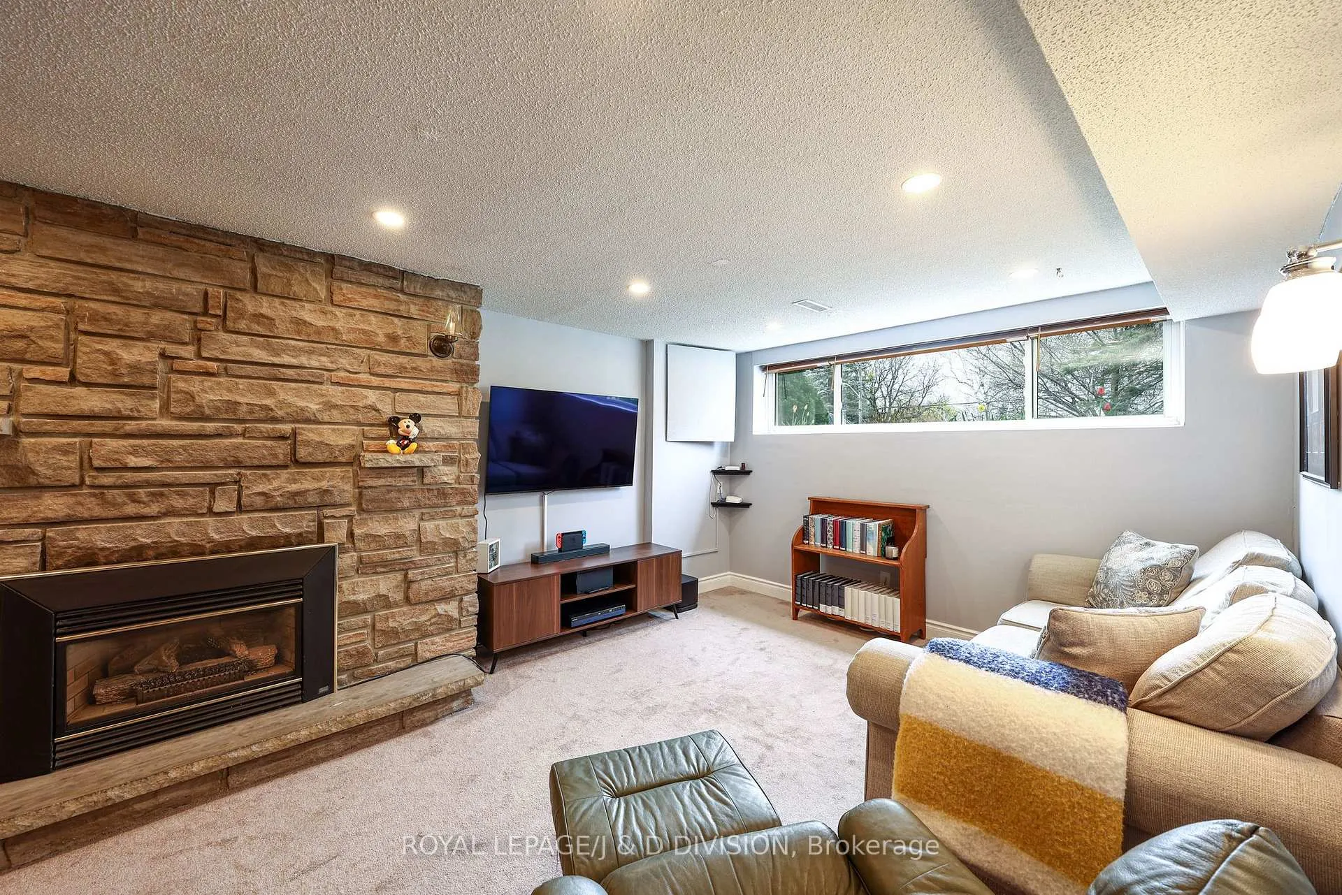 Photo 22 of 57 Alexander Road, Newmarket, Gorham-College Manor — HOMEH