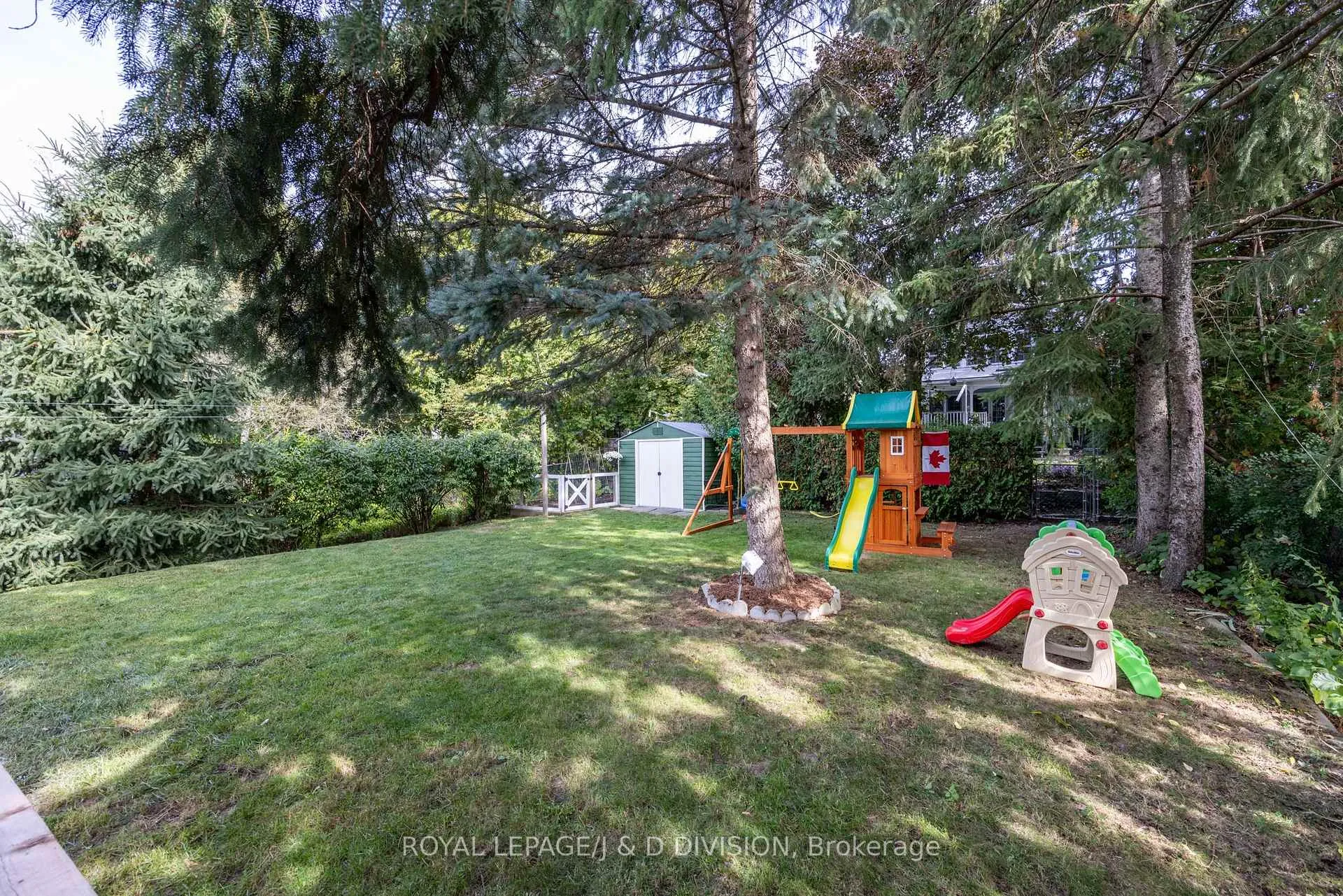 Photo 28 of 57 Alexander Road, Newmarket, Gorham-College Manor — HOMEH