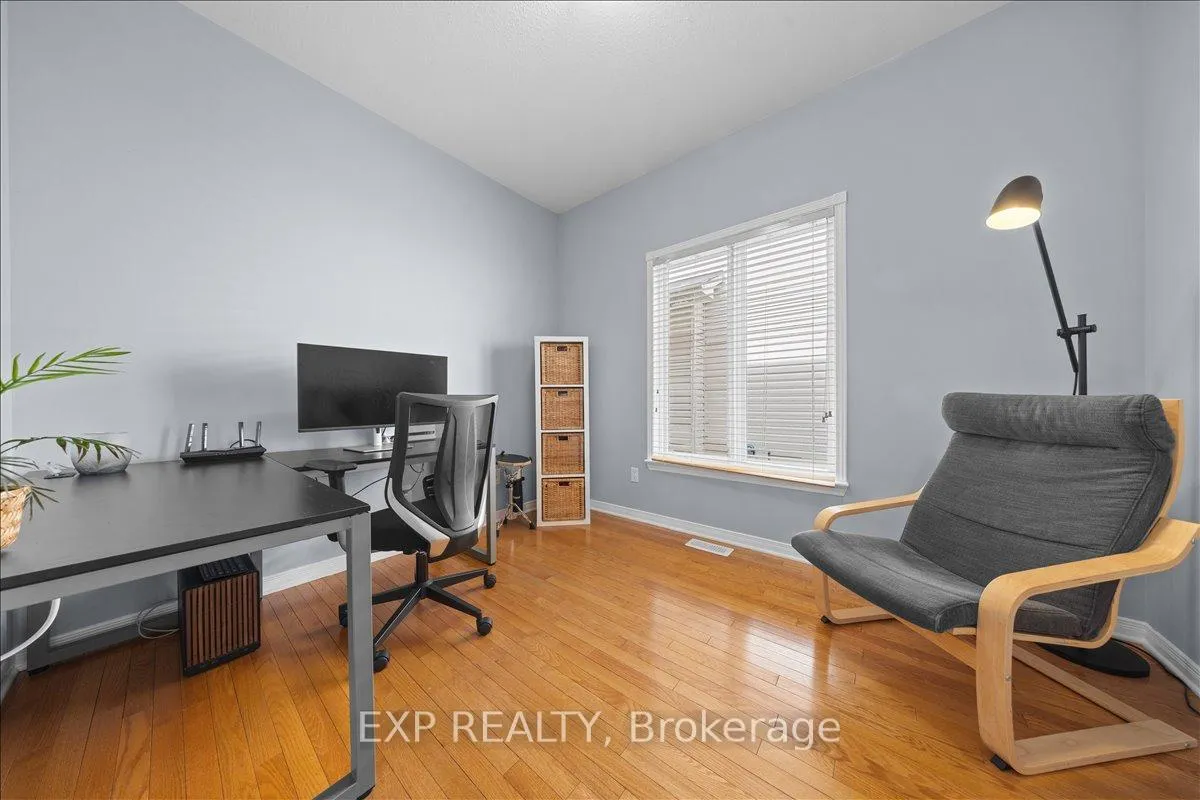 Photo 5 of 773 Valin Street, Ottawa, Fallingbrook/Gardenway South — HOMEH