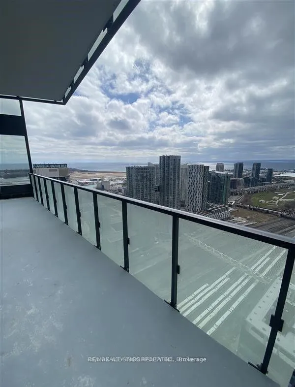 Photo 3 of Unit 3513, 470 Front Street W, Toronto, Waterfront Communities — HOMEH
