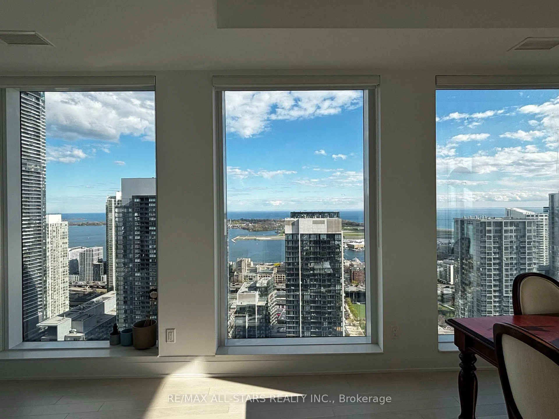 Photo 7 of Unit 3513, 470 Front Street W, Toronto, Waterfront Communities — HOMEH