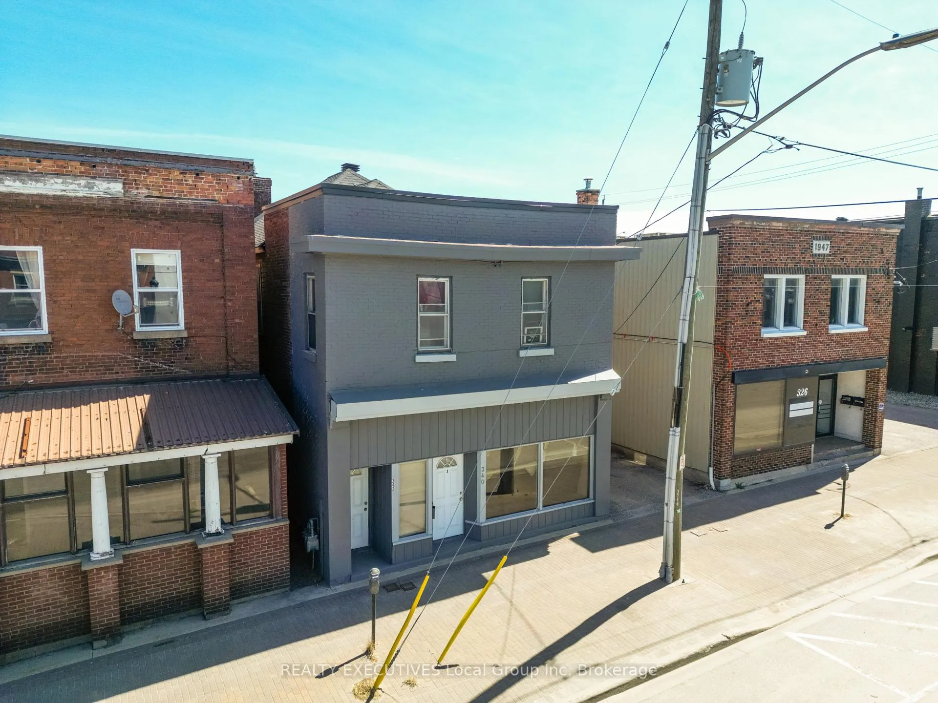 Photo of 340 Mcintyre Street W