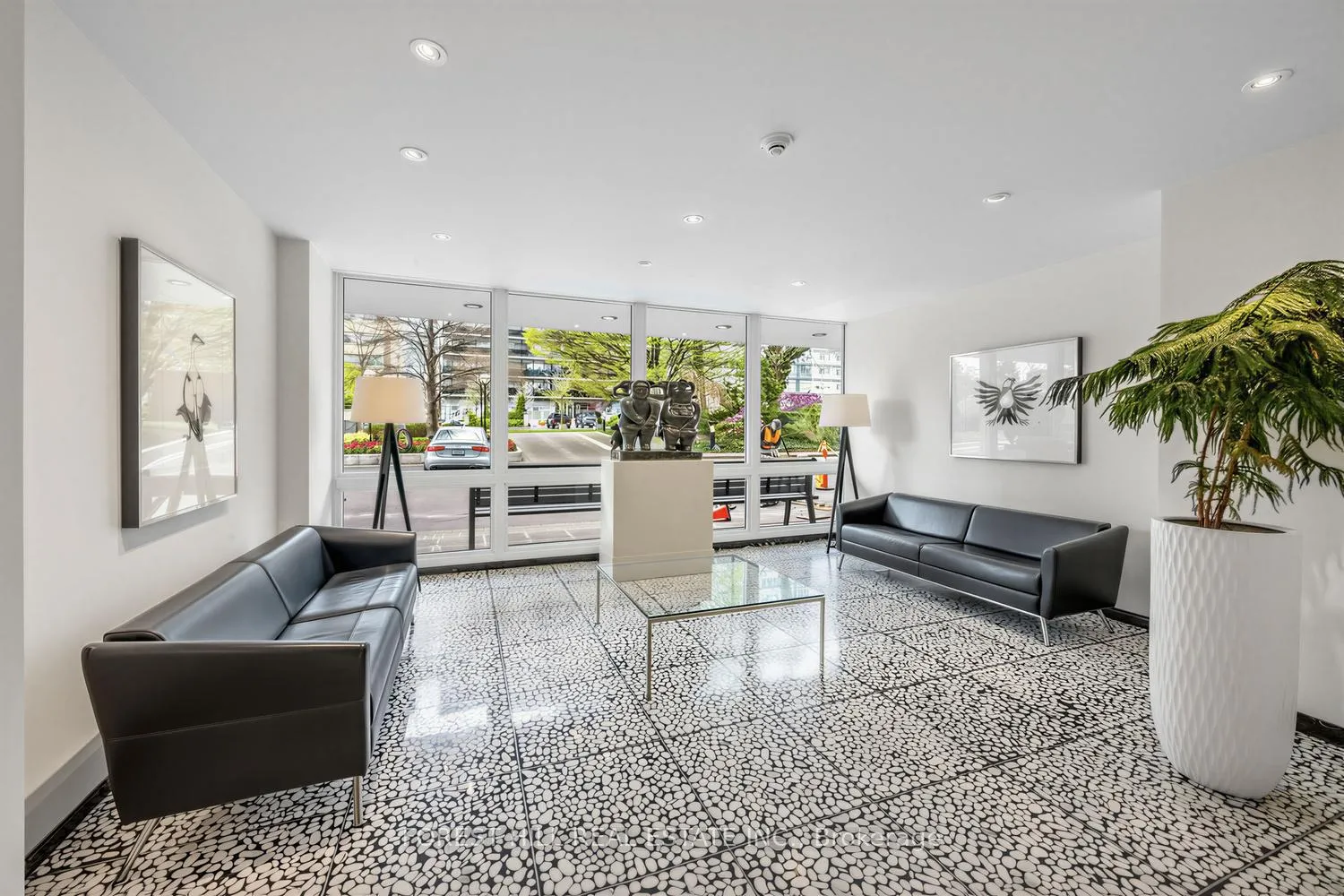 Photo 12 of Unit 906, 561 Avenue Road, Toronto, Yonge-St. Clair — HOMEH