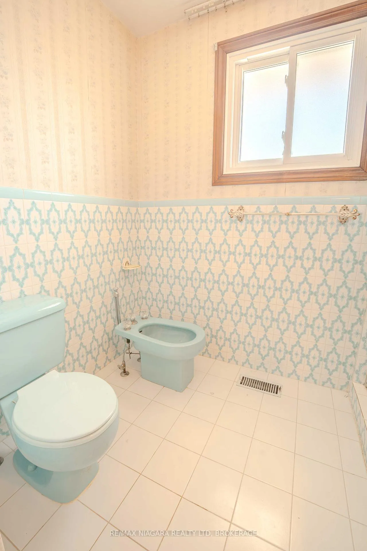 Photo 31 of 28 Tanera Crescent, St. Catharines, Carlton/Bunting — HOMEH