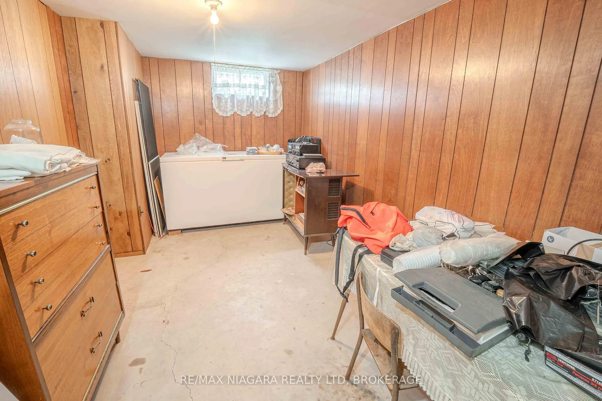 Photo 41 of 28 Tanera Crescent, St. Catharines, Carlton/Bunting — HOMEH
