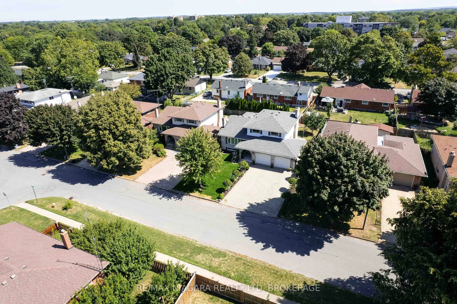 Photo 49 of 28 Tanera Crescent, St. Catharines, Carlton/Bunting — HOMEH