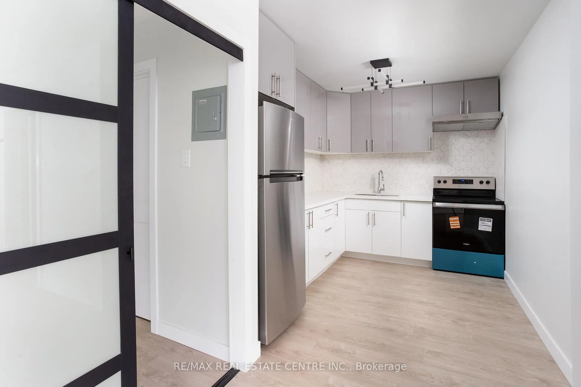 Front of Unit 205, 5 Hill Heights Road E