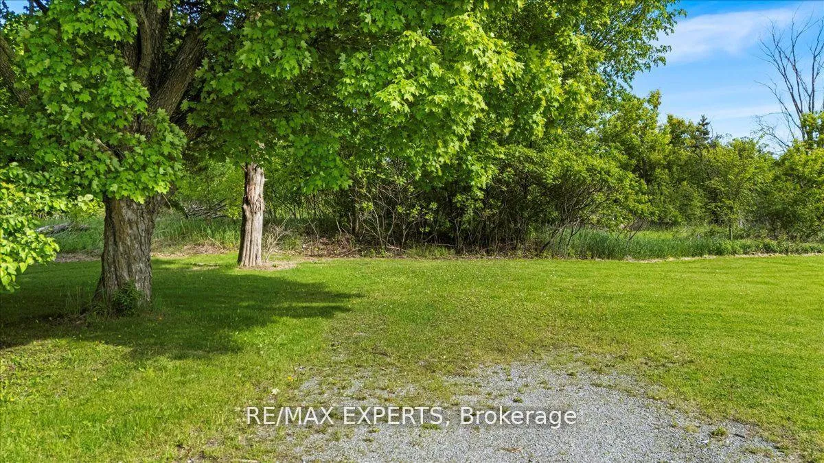 Photo 3 of 19 Vanluven Road, Greater Napanee — HOMEH