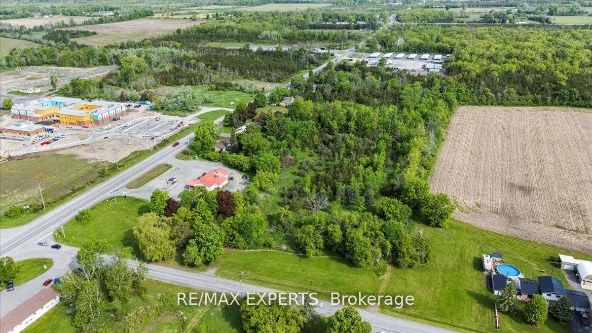 Photo 6 of 19 Vanluven Road, Greater Napanee — HOMEH
