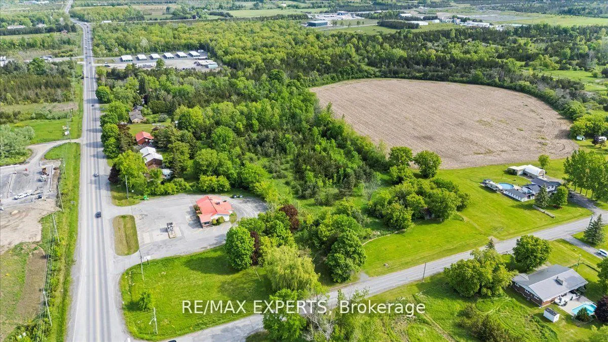 Photo 7 of 19 Vanluven Road, Greater Napanee — HOMEH