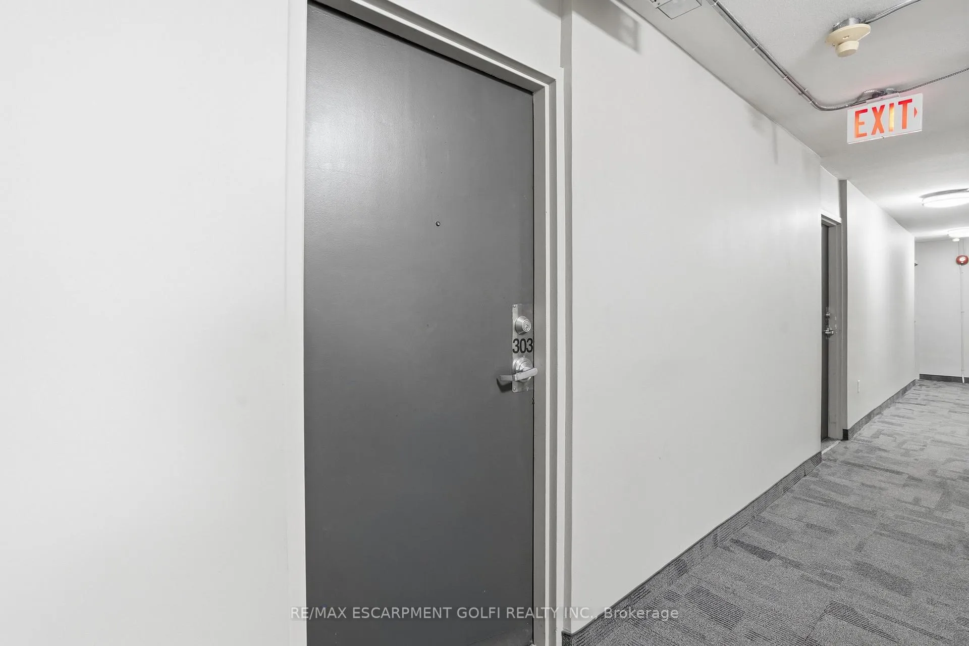 Photo 6 of Unit 303, 30 Summit Avenue, Hamilton, Eastmount — HOMEH