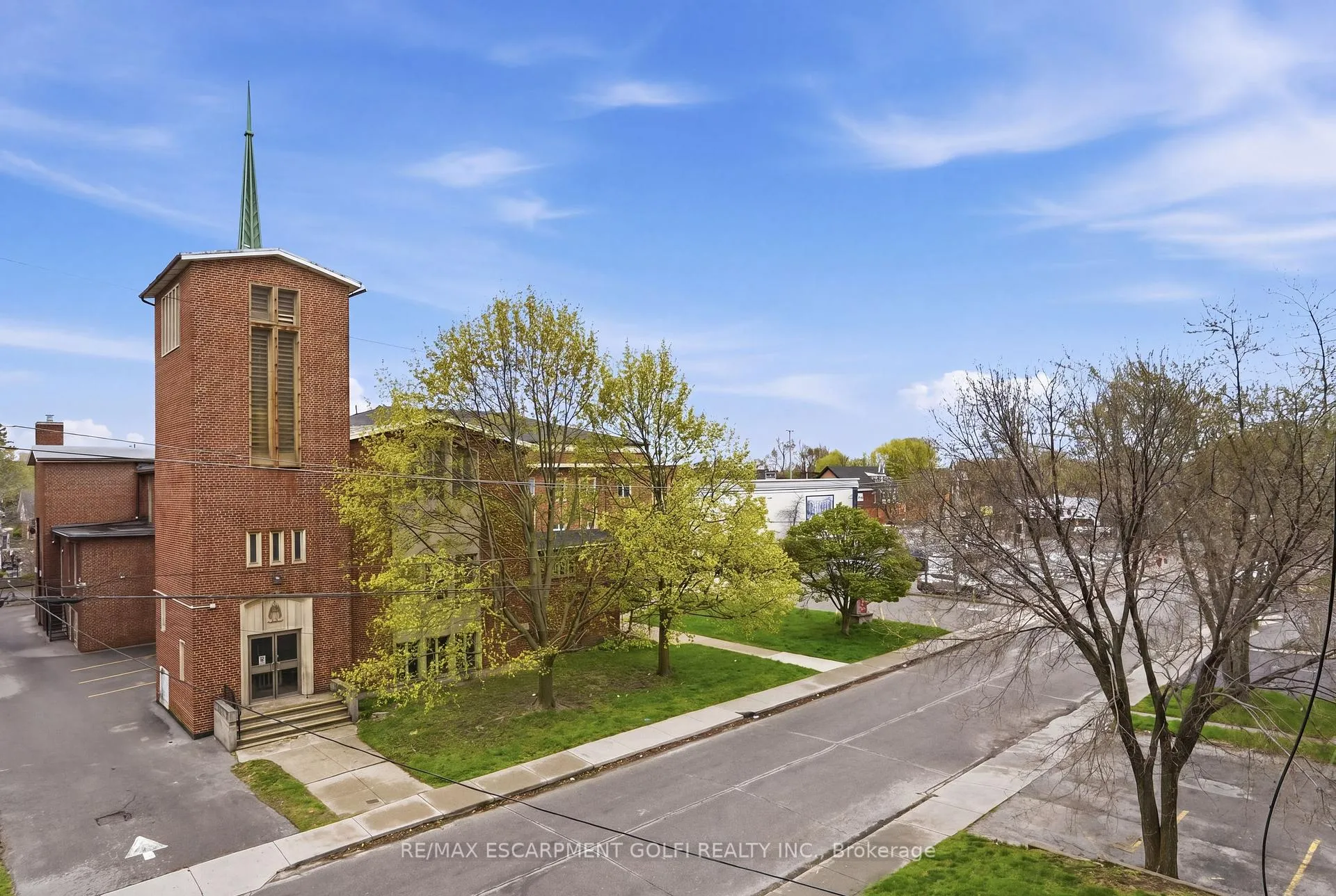 Photo 20 of Unit 303, 30 Summit Avenue, Hamilton, Eastmount — HOMEH
