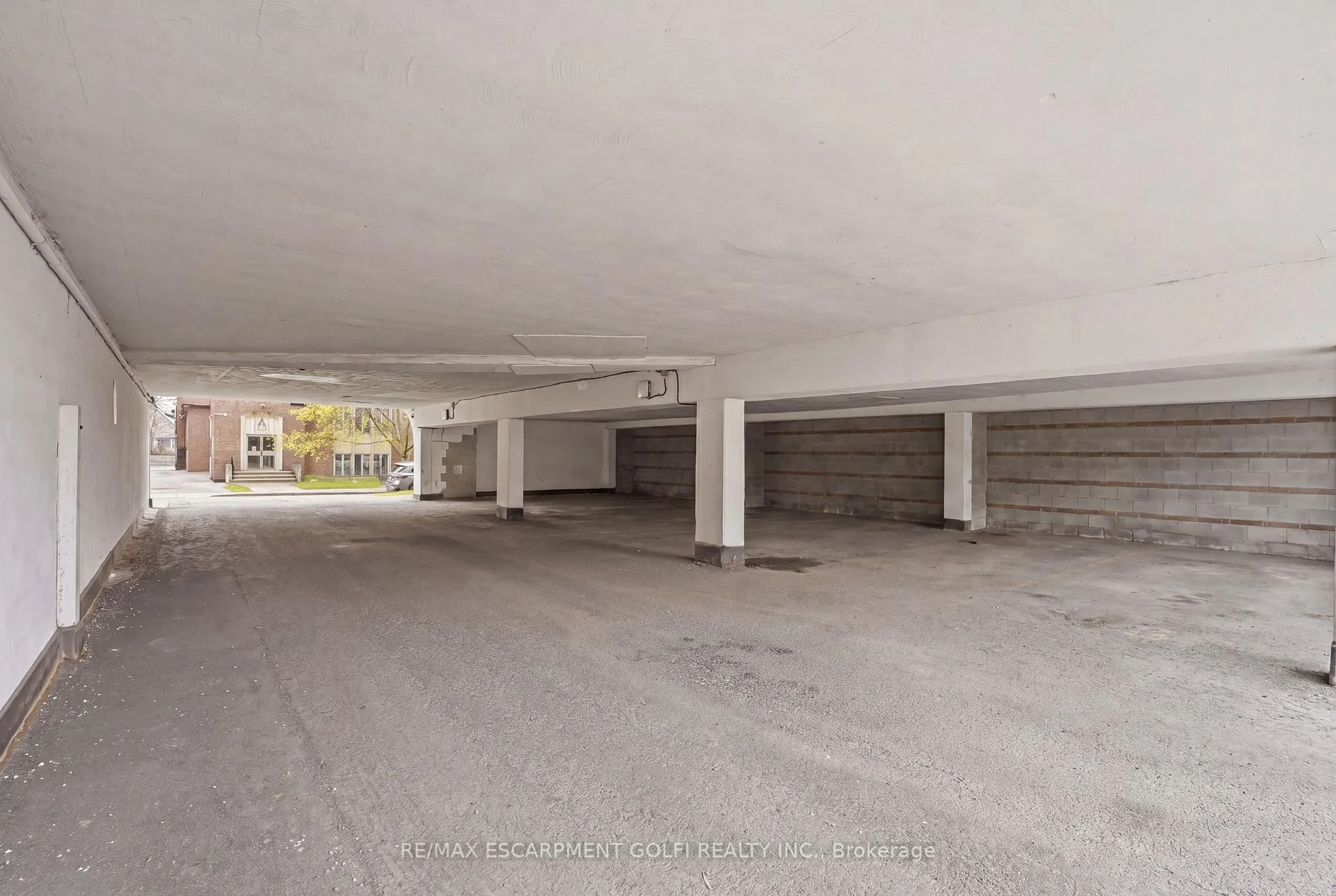 Photo 21 of Unit 303, 30 Summit Avenue, Hamilton, Eastmount — HOMEH