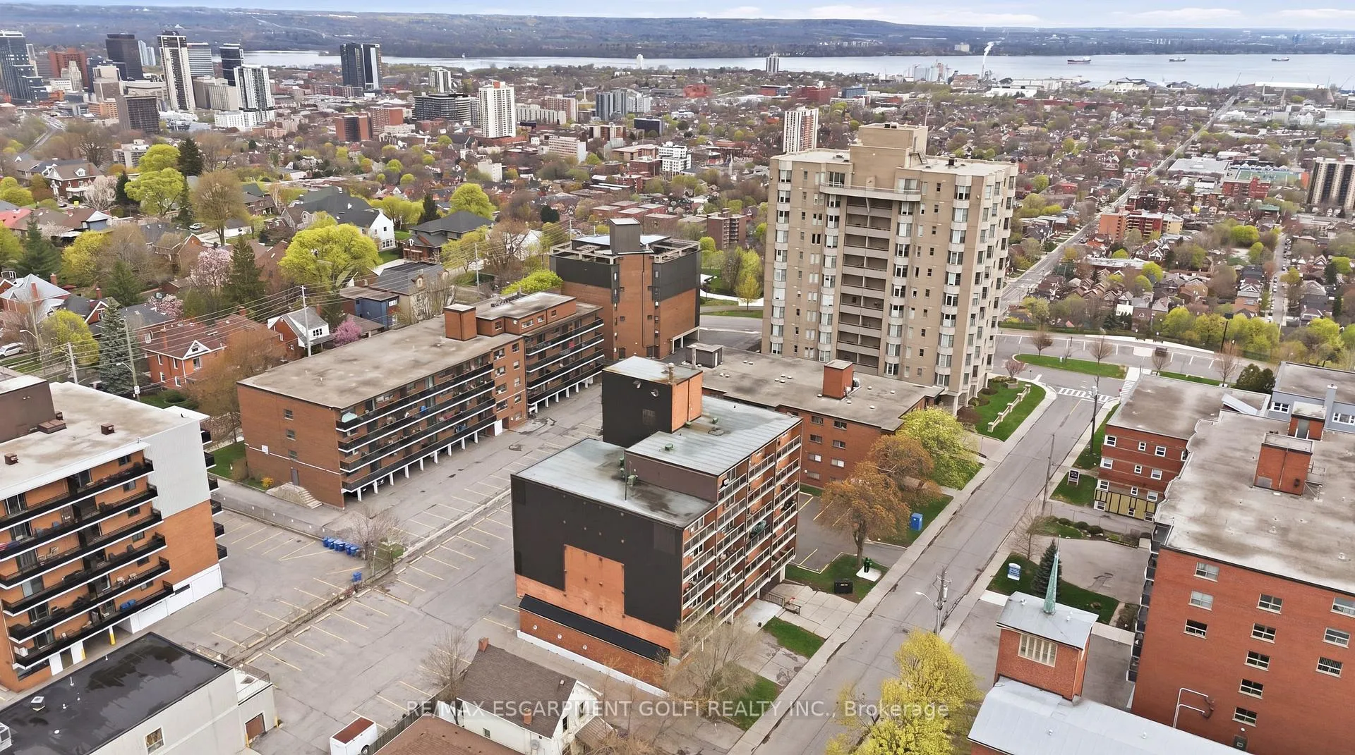 Photo 24 of Unit 303, 30 Summit Avenue, Hamilton, Eastmount — HOMEH