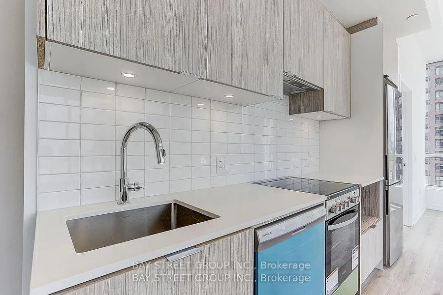 Photo 10 of Unit 2802, 395 Bloor Street E, Toronto, North St. James Town — HOMEH