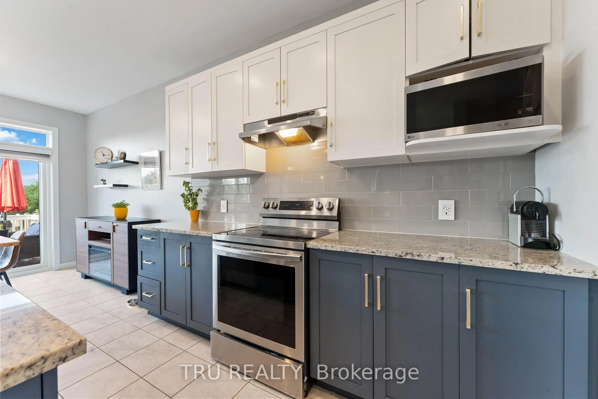 Photo 6 of 43 Aridus Crescent, Ottawa, Remainder of Stittsville & Area — HOMEH