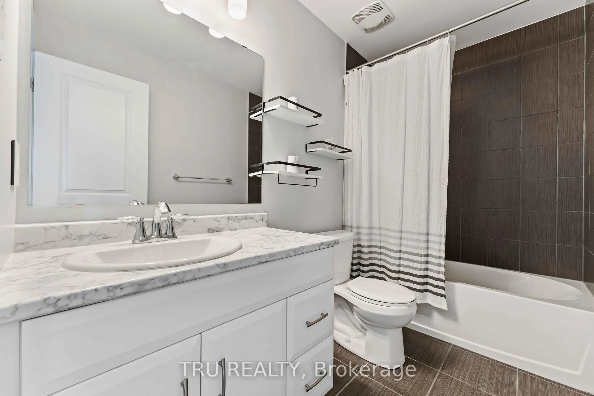 Photo 23 of 43 Aridus Crescent, Ottawa, Remainder of Stittsville & Area — HOMEH