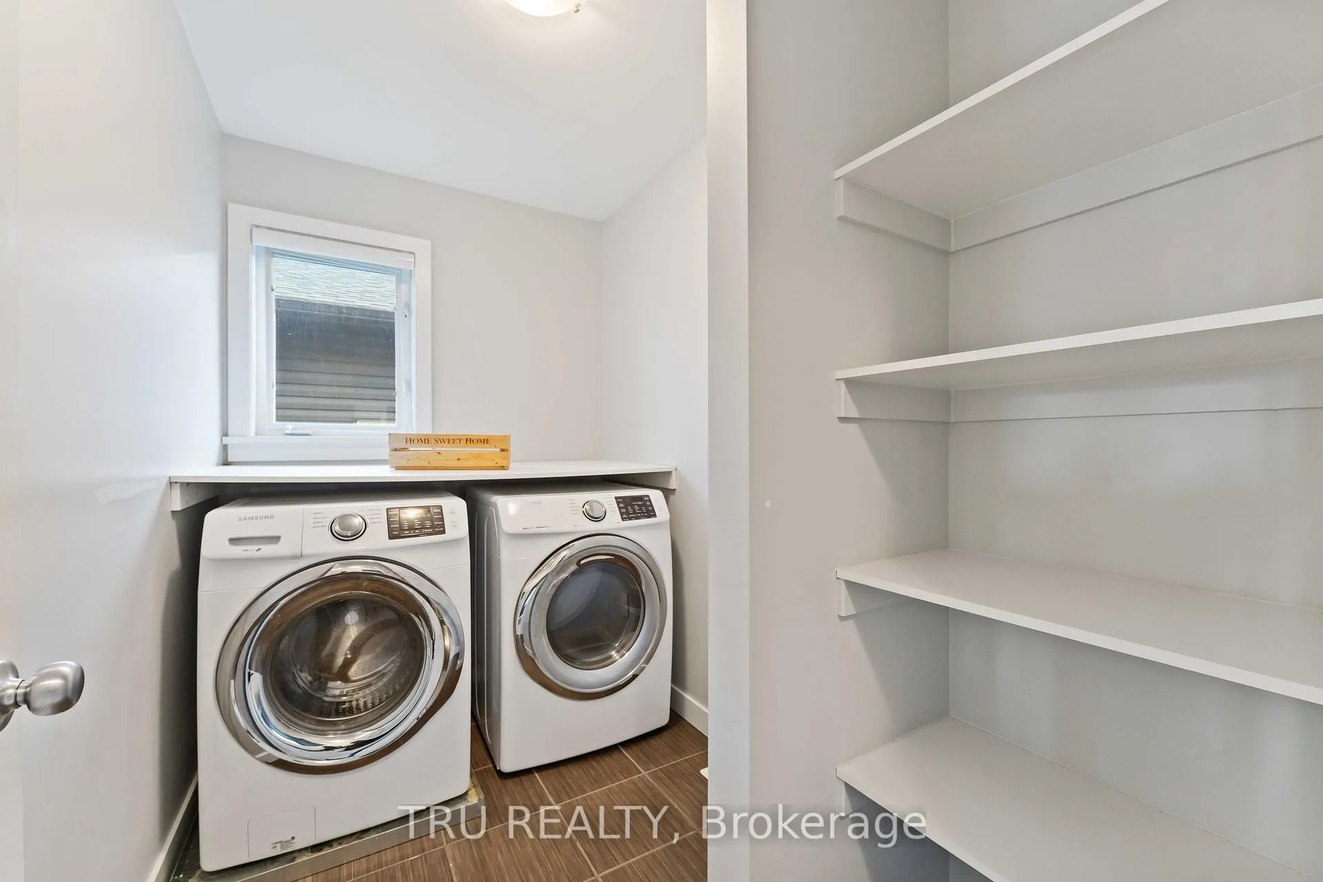 Photo 24 of 43 Aridus Crescent, Ottawa, Remainder of Stittsville & Area — HOMEH