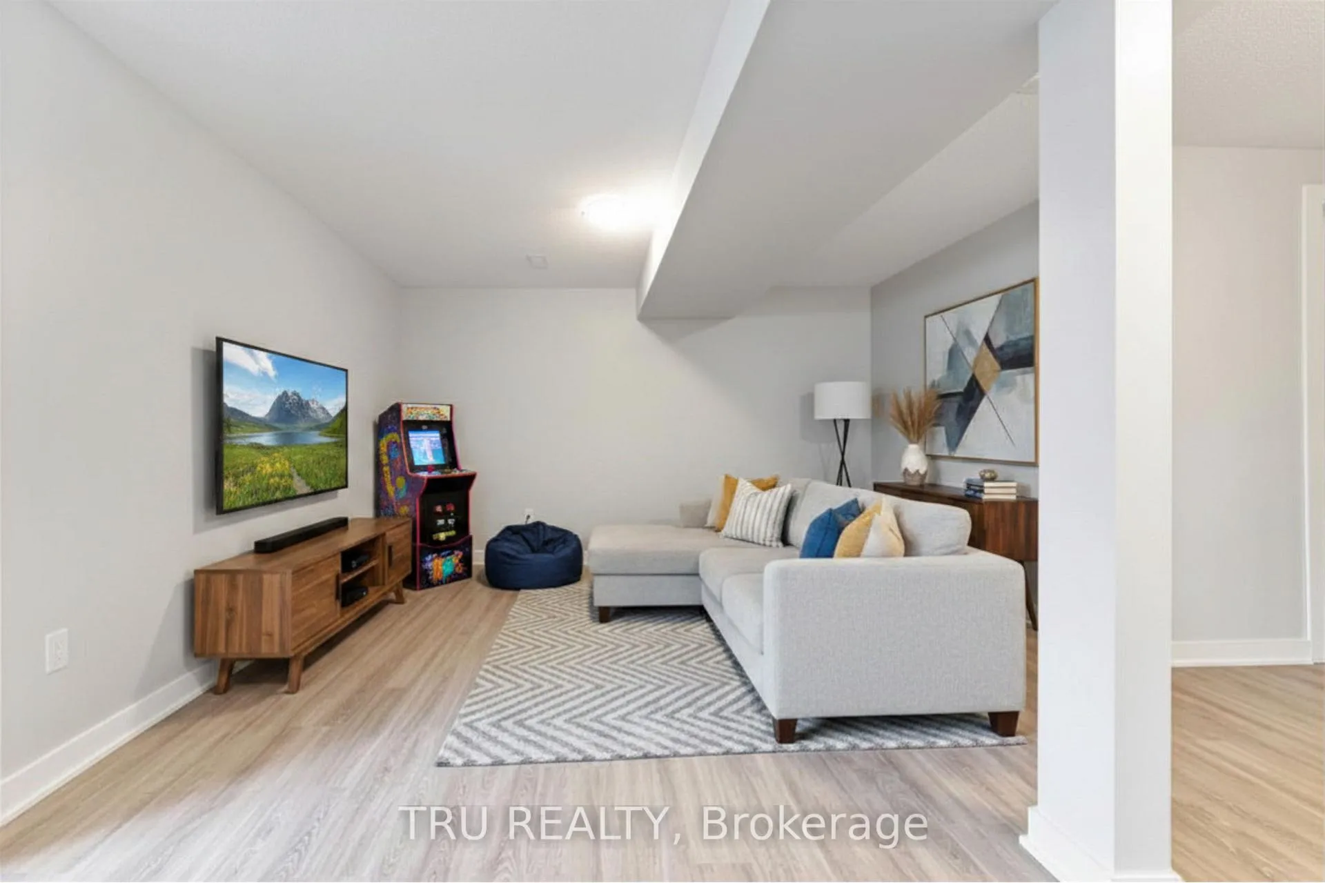 Photo 26 of 43 Aridus Crescent, Ottawa, Remainder of Stittsville & Area — HOMEH