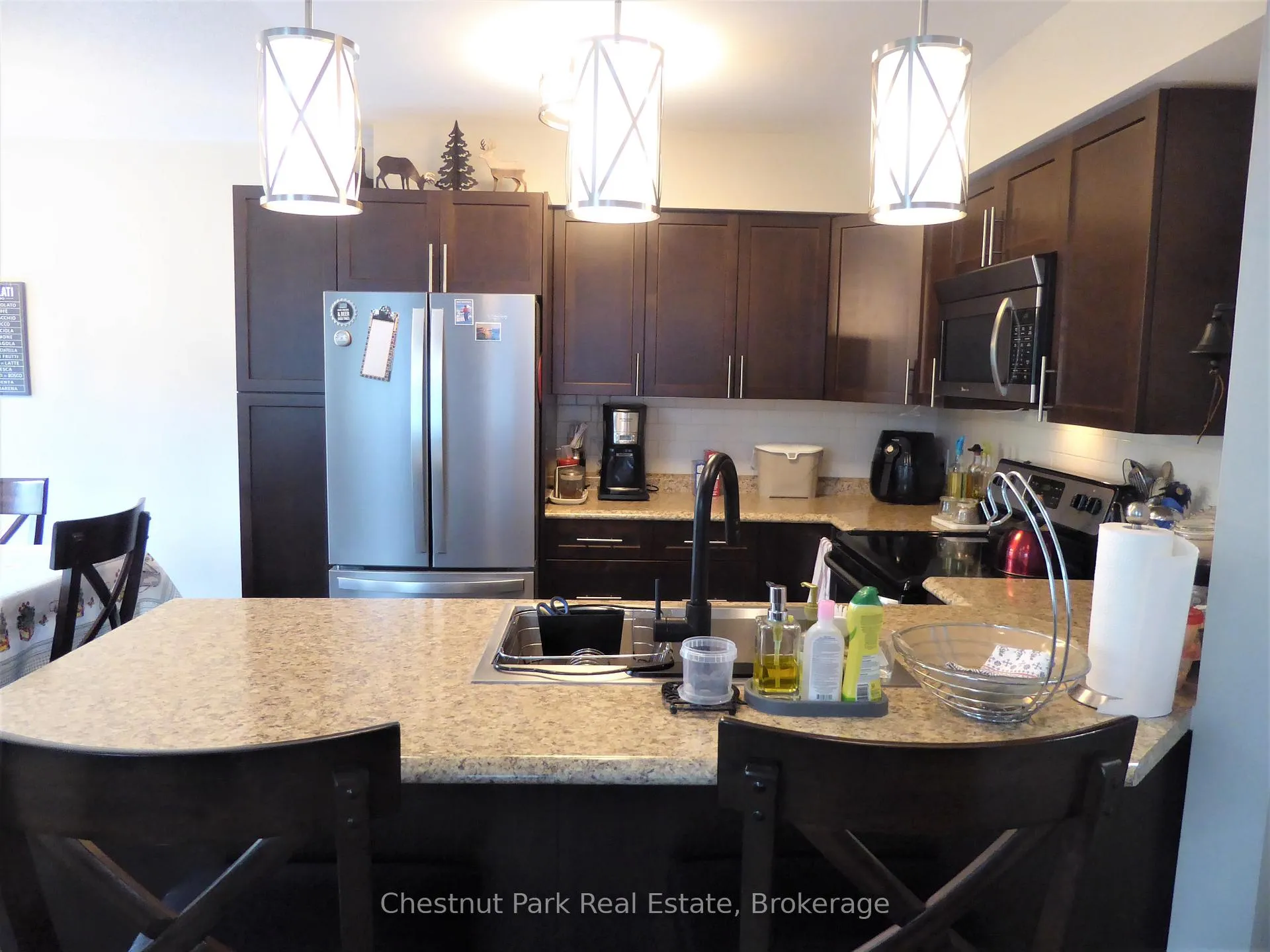 Photo 10 of 17 Valleymede Court, Collingwood — HOMEH