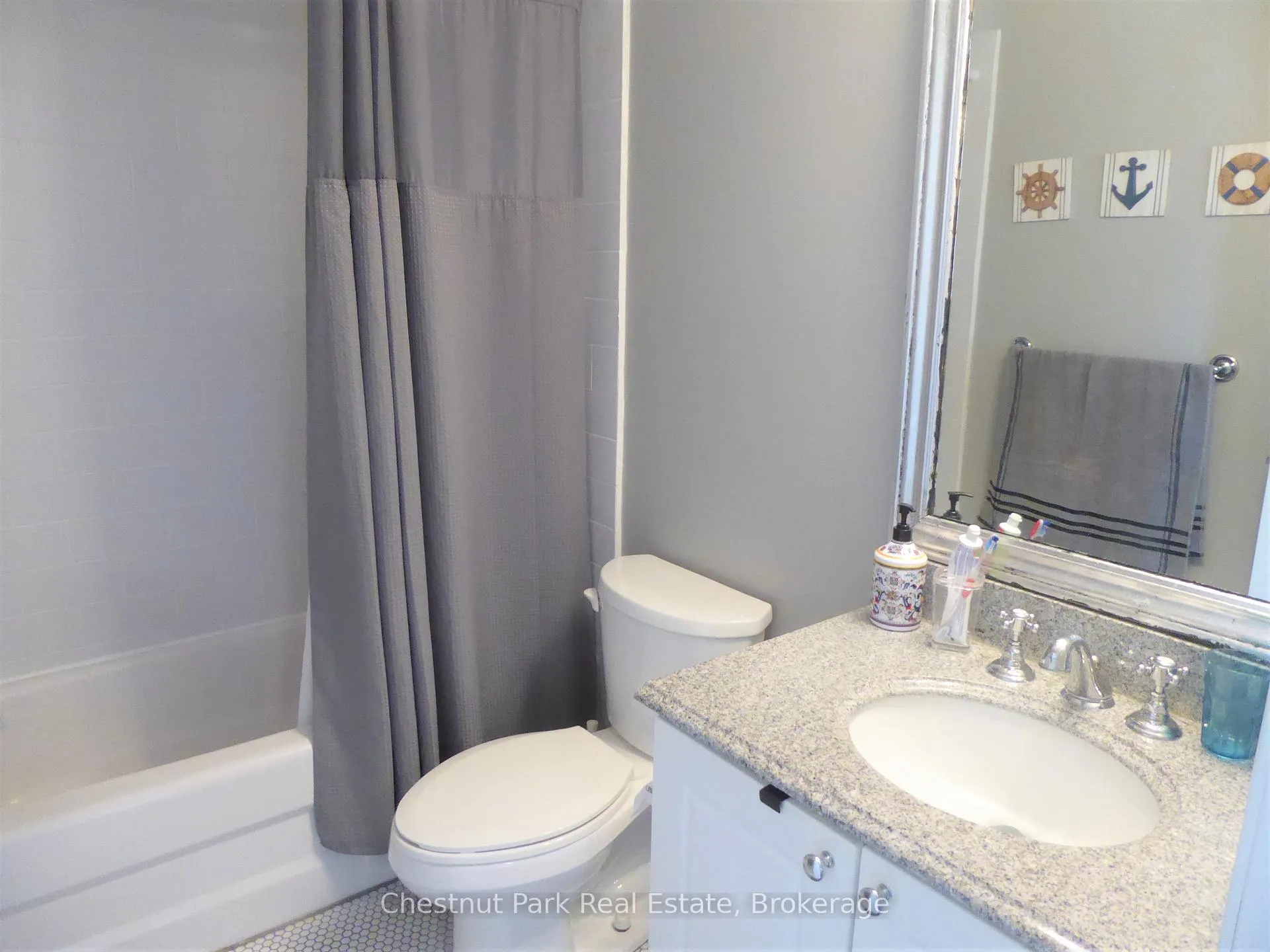 Photo 14 of 17 Valleymede Court, Collingwood — HOMEH