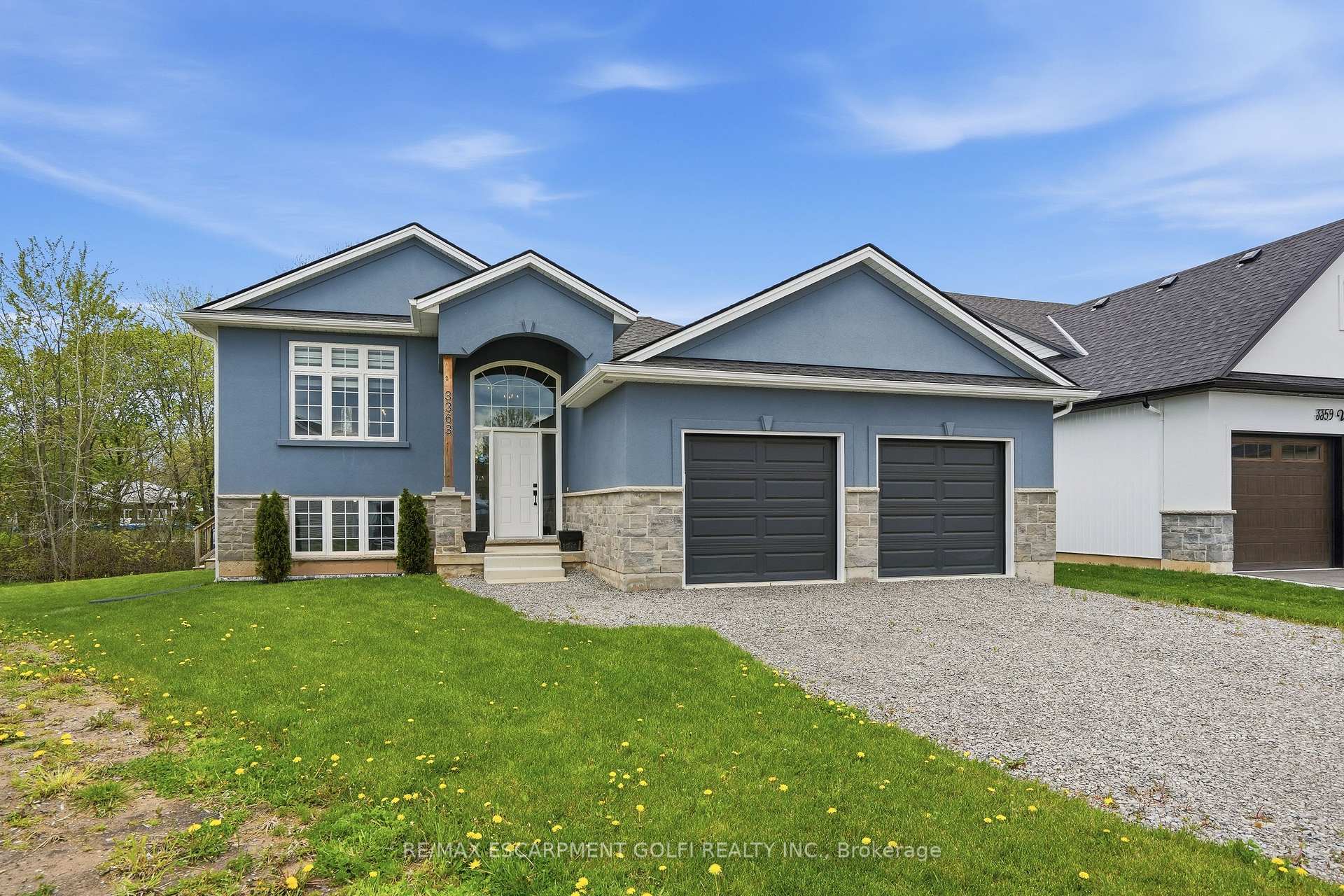 Photo 2 of 3363 Willguard Court, Niagara Falls, Chippawa — HOMEH