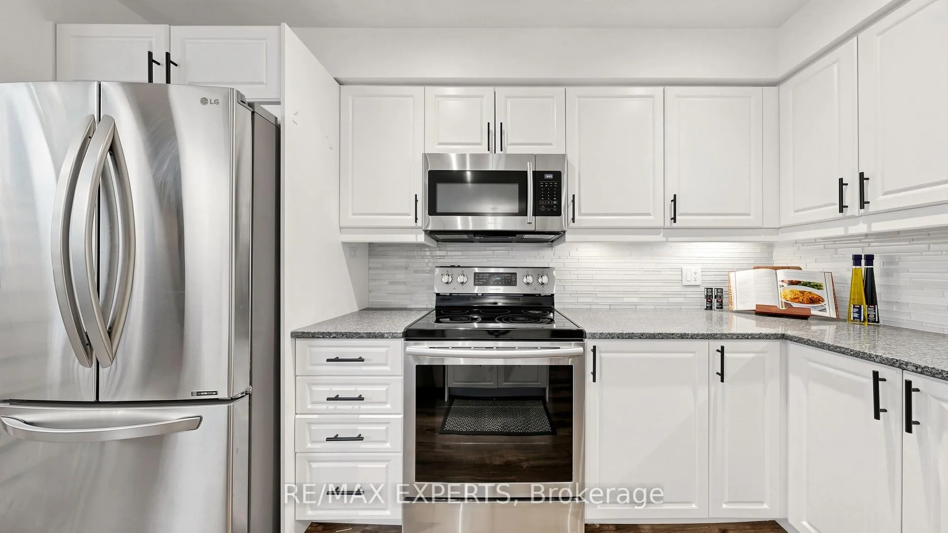 Photo 10 of 7 Warbrick Lane, Caledon, Bolton North — HOMEH
