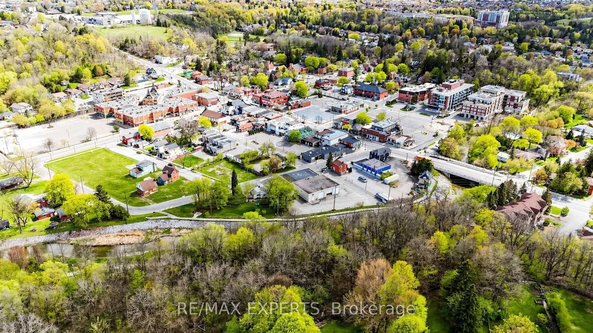 Photo 40 of 7 Warbrick Lane, Caledon, Bolton North — HOMEH