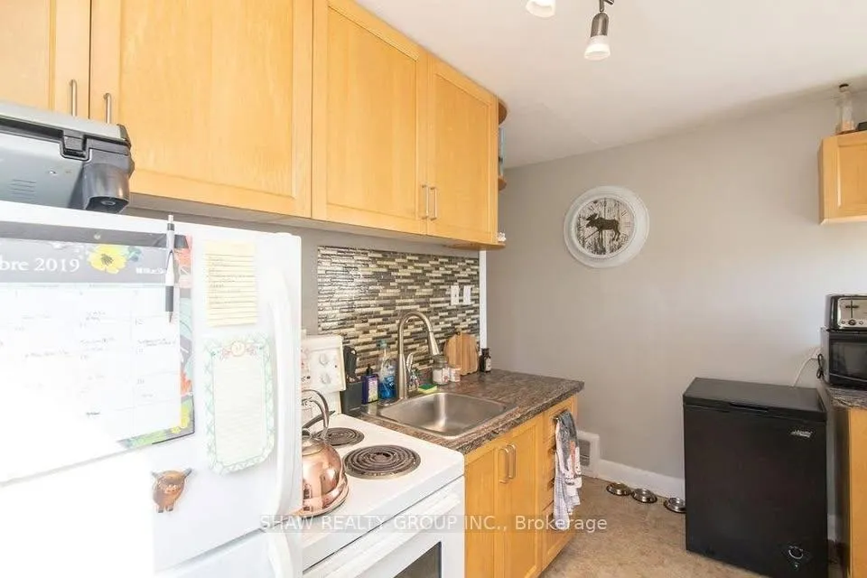 Photo 6 of Unit Upper, 245 East 22nd Street, Hamilton, Eastmount — HOMEH