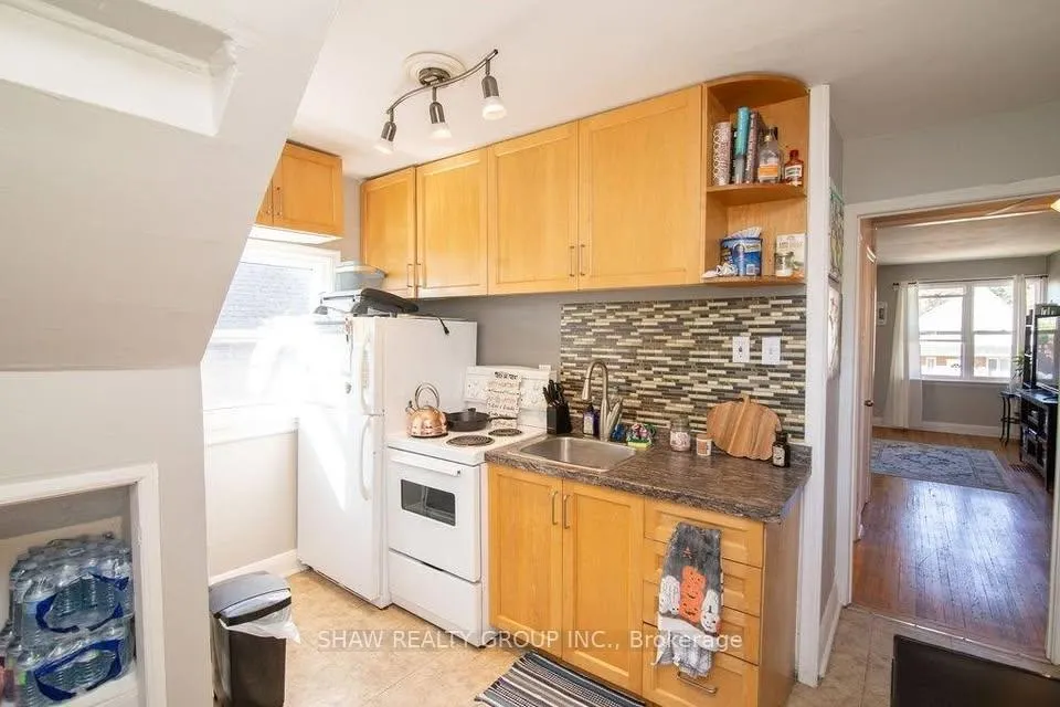 Photo 7 of Unit Upper, 245 East 22nd Street, Hamilton, Eastmount — HOMEH