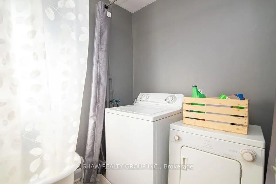 Photo 11 of Unit Upper, 245 East 22nd Street, Hamilton, Eastmount — HOMEH