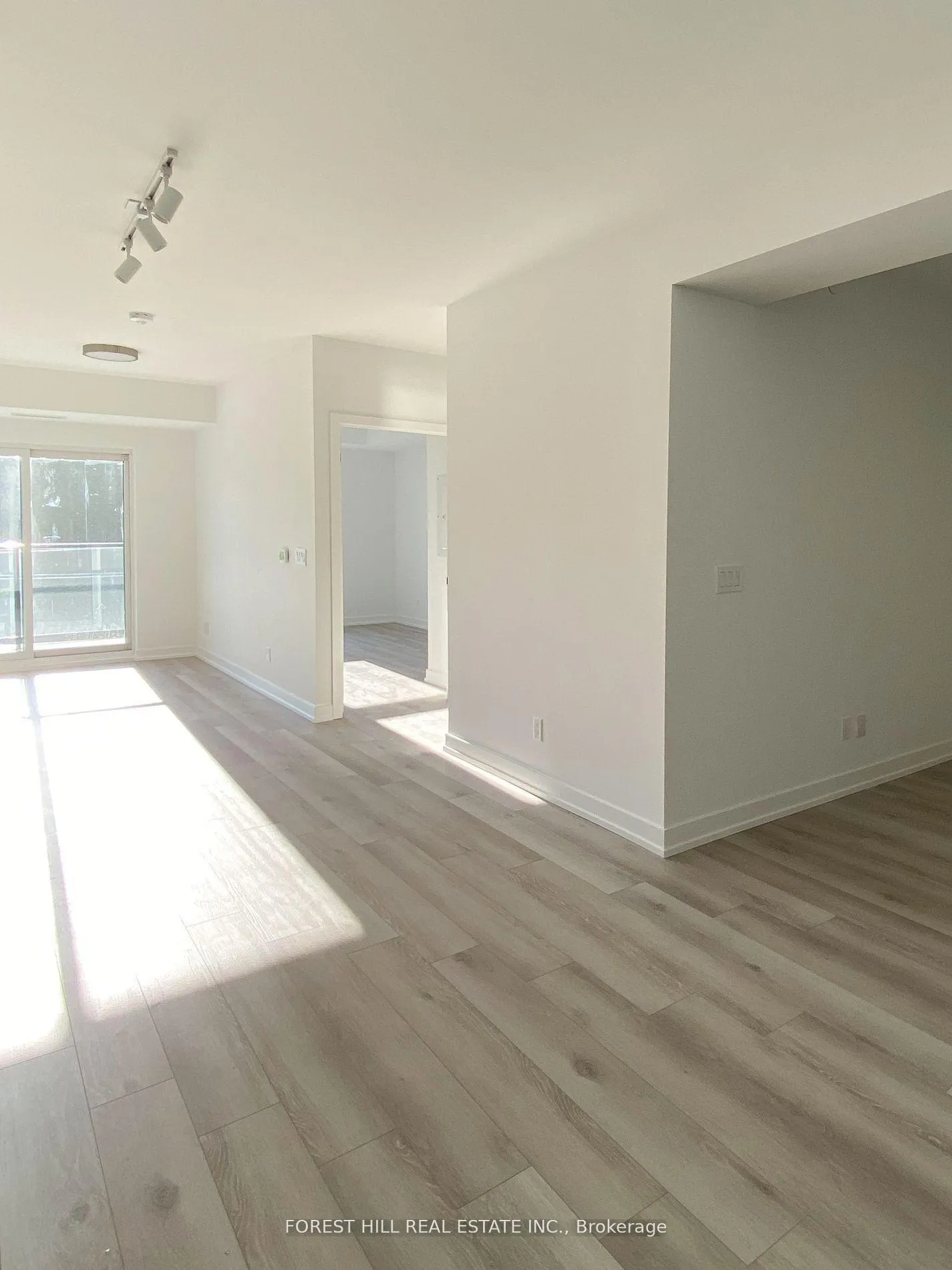 Photo 6 of Unit 505, 2000 Bathurst Street, Toronto, Humewood-Cedarvale — HOMEH