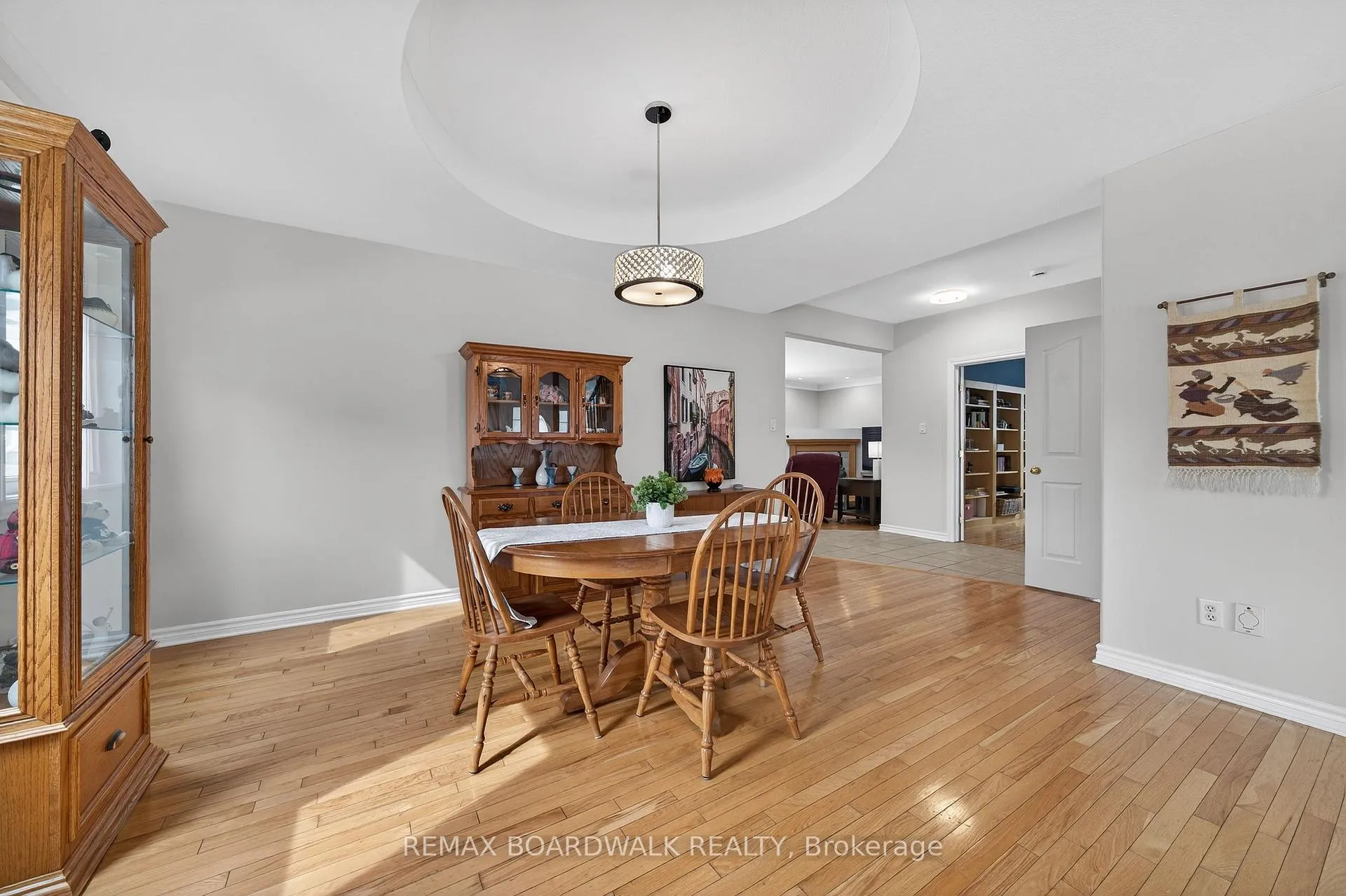 Photo 9 of 85 Woliston Crescent, Ottawa, Kanata - Morgan's Grant/South March — HOMEH